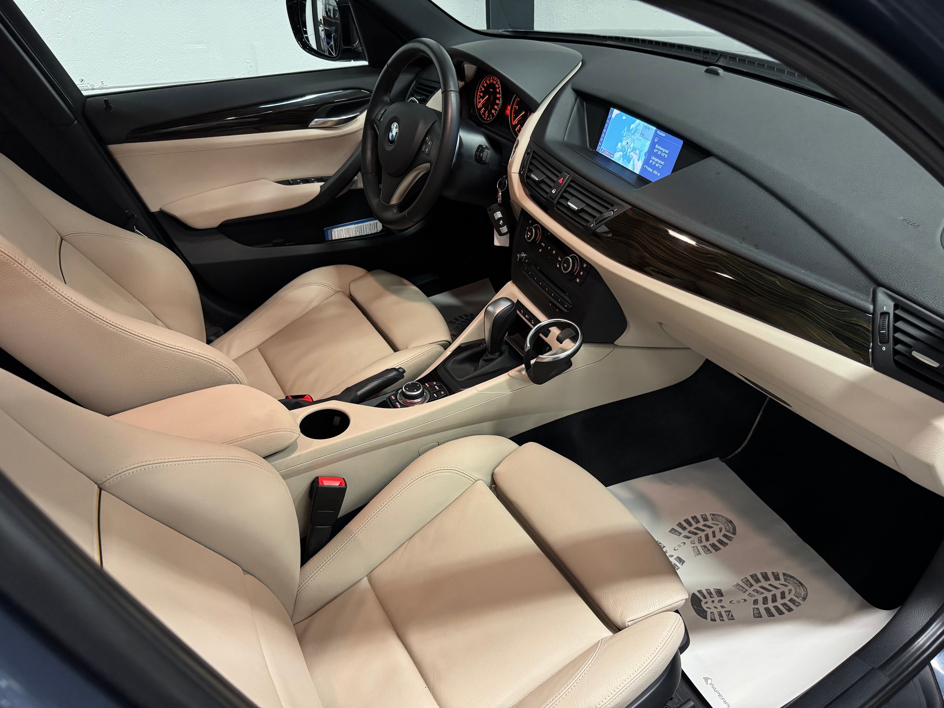 BMW X1 xDrive 20d Steptronic-image-19