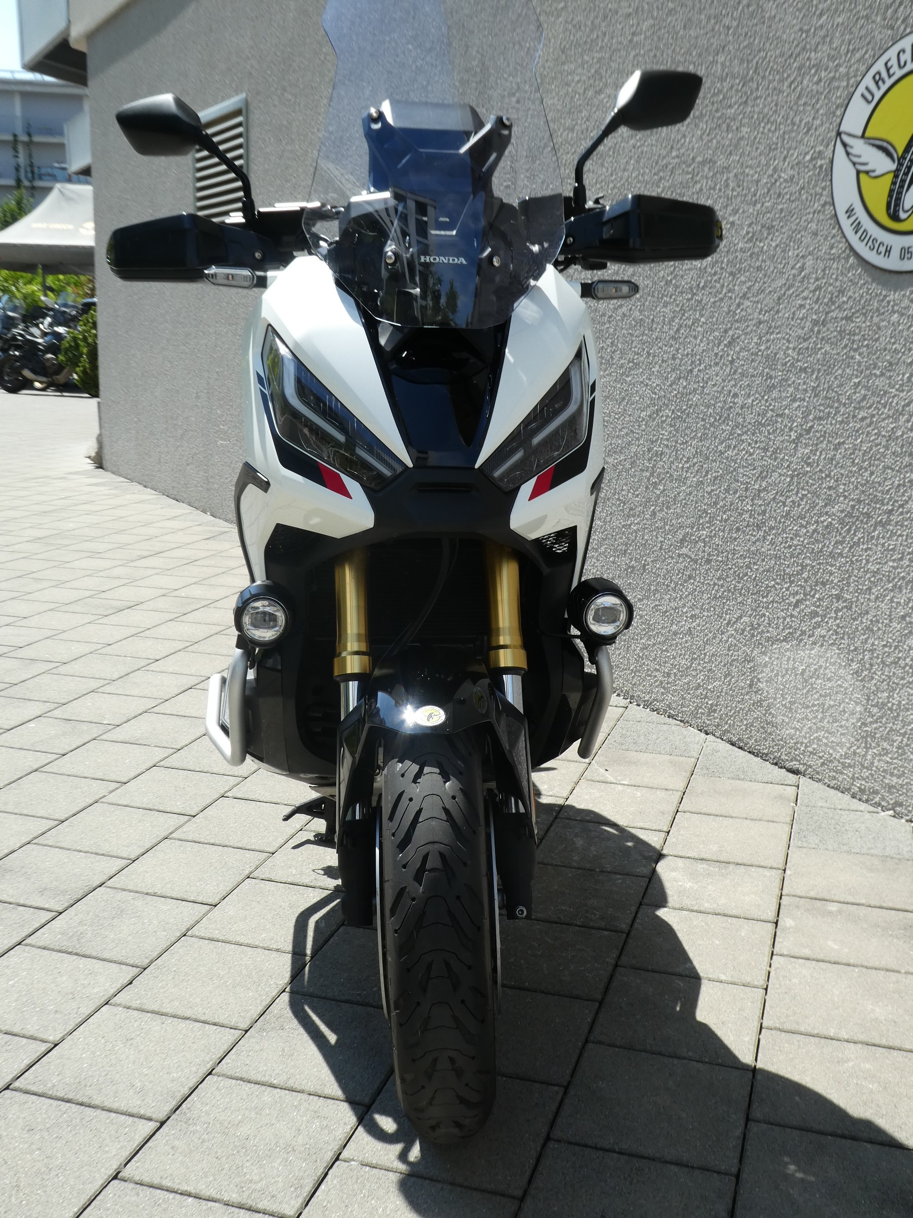 HONDA X-ADV 750 (35kW) und 43.1 KW-showroom-element-3
