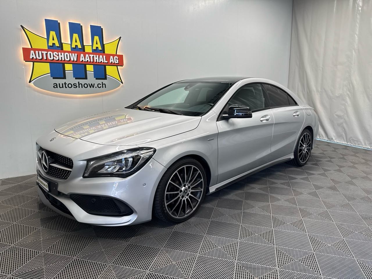 MERCEDES-BENZ CLA 180 d AMG Line 7G-DCT