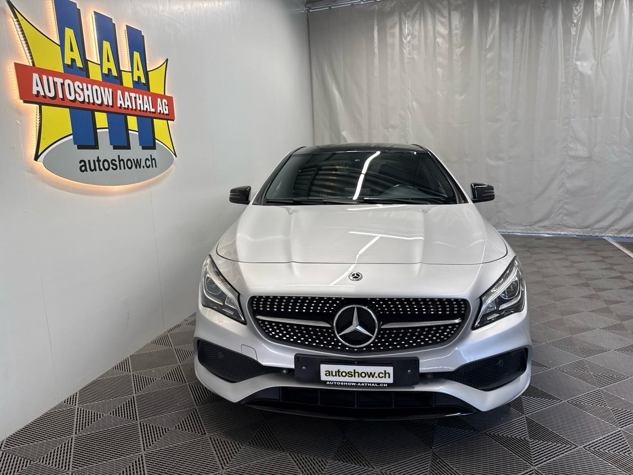 MERCEDES-BENZ CLA 180 d AMG Line 7G-DCT-image-10
