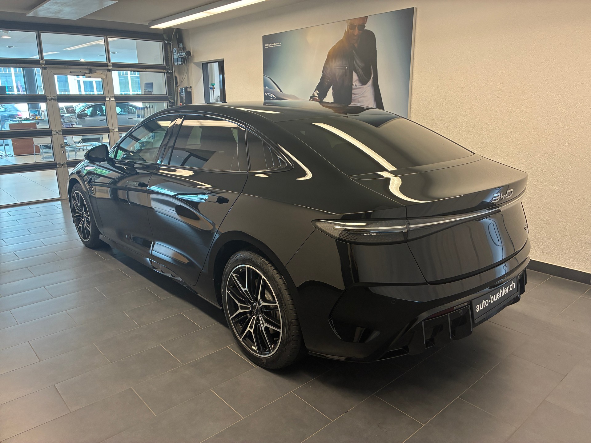 BYD Seal Excellence AWD-showroom-element-3