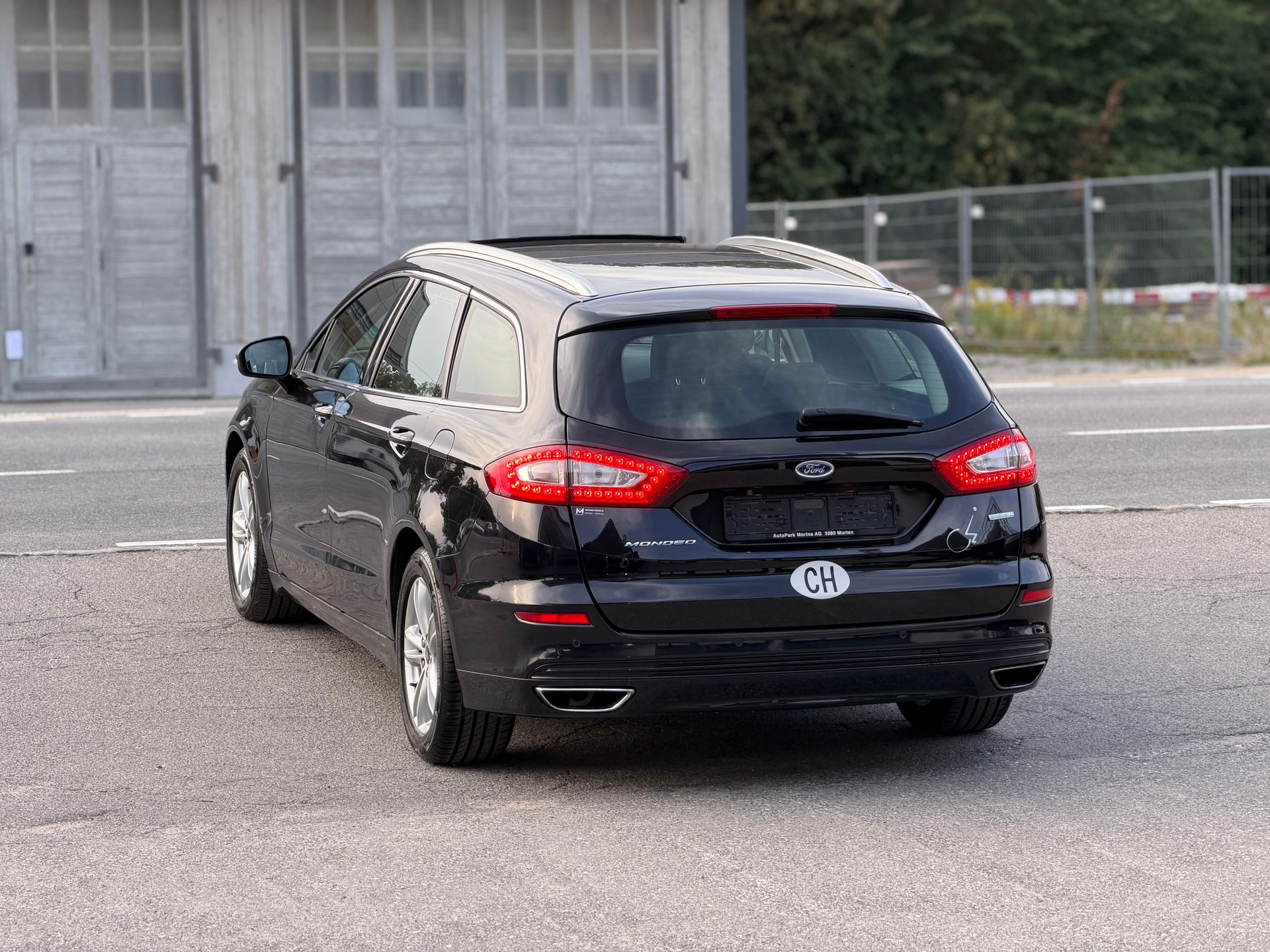 FORD Mondeo 2.0 EcoBoost SCTi Titanium Automatic-image-6