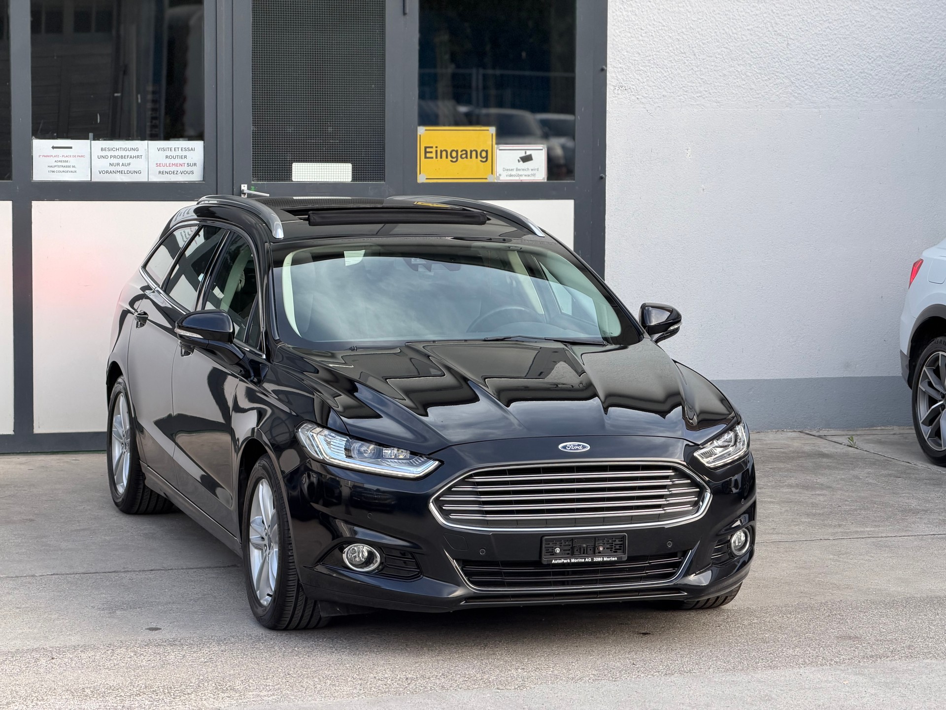 FORD Mondeo 2.0 EcoBoost SCTi Titanium Automatic-showroom-element-3
