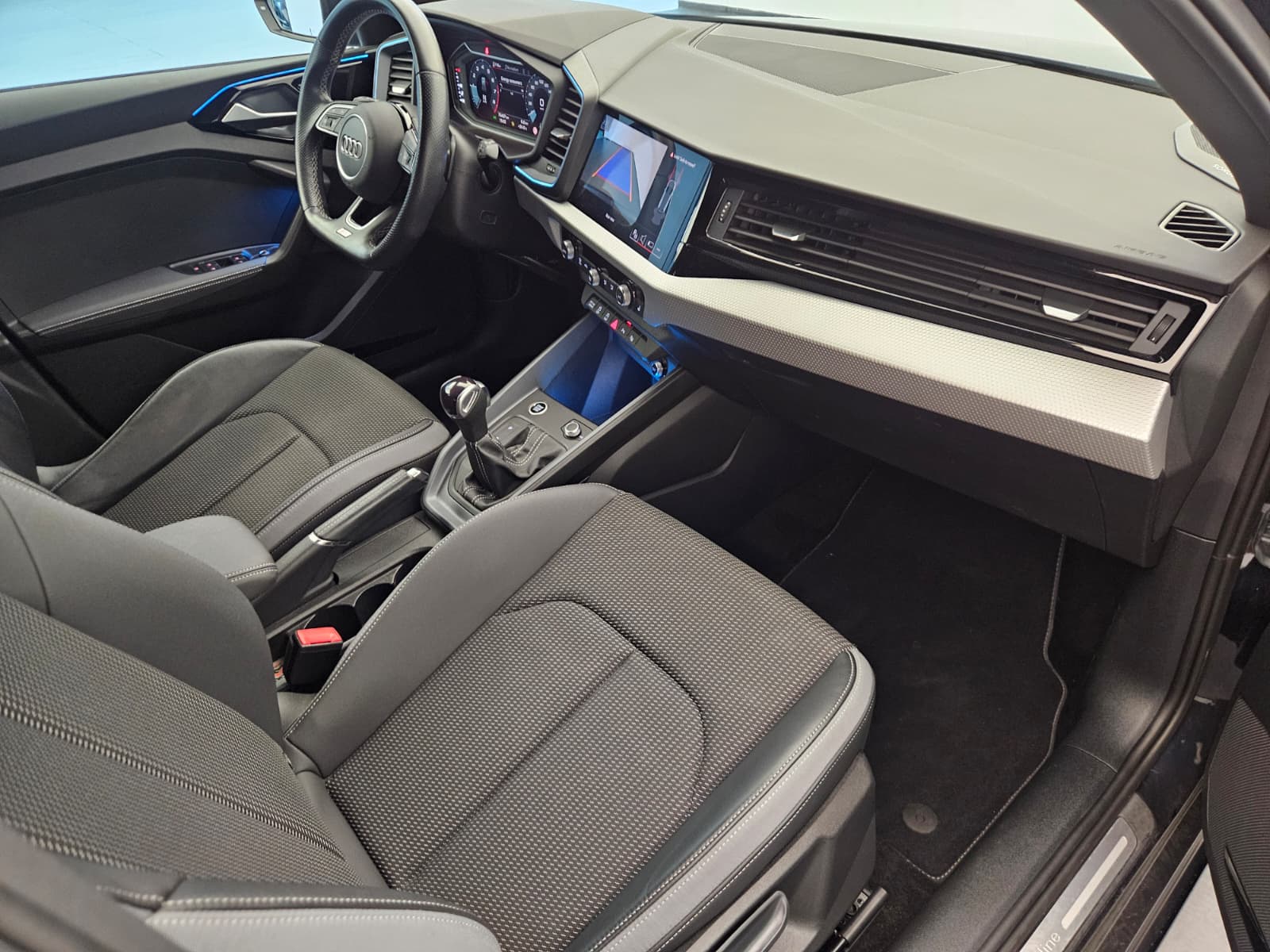 AUDI A1 Sportback 30 TFSI advanced Attraction S-tronic-image-11