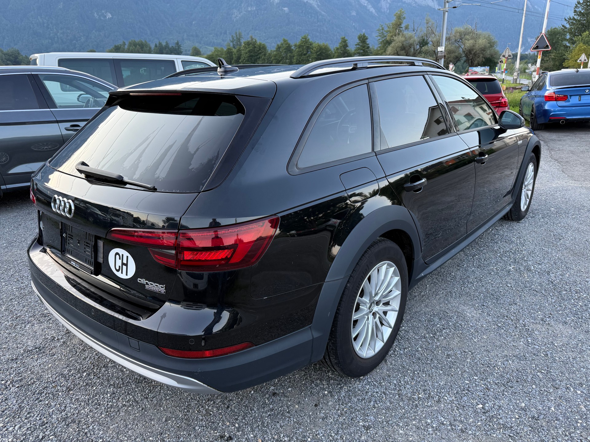 AUDI A4 allroad 2.0 TDI quattro S-tronic-image-4