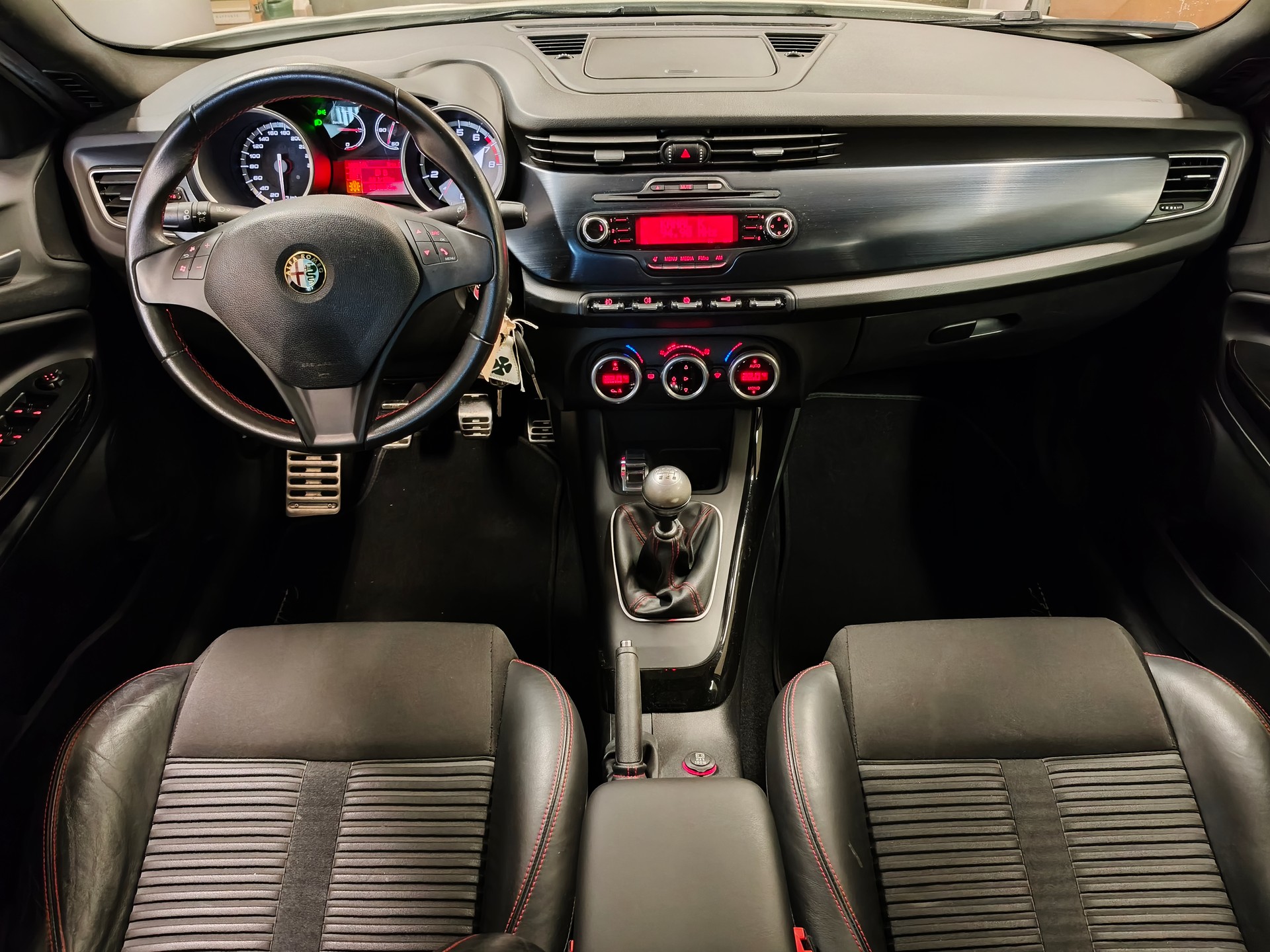 ALFA ROMEO Giulietta 1.4 MultiAir Veloce-image-20
