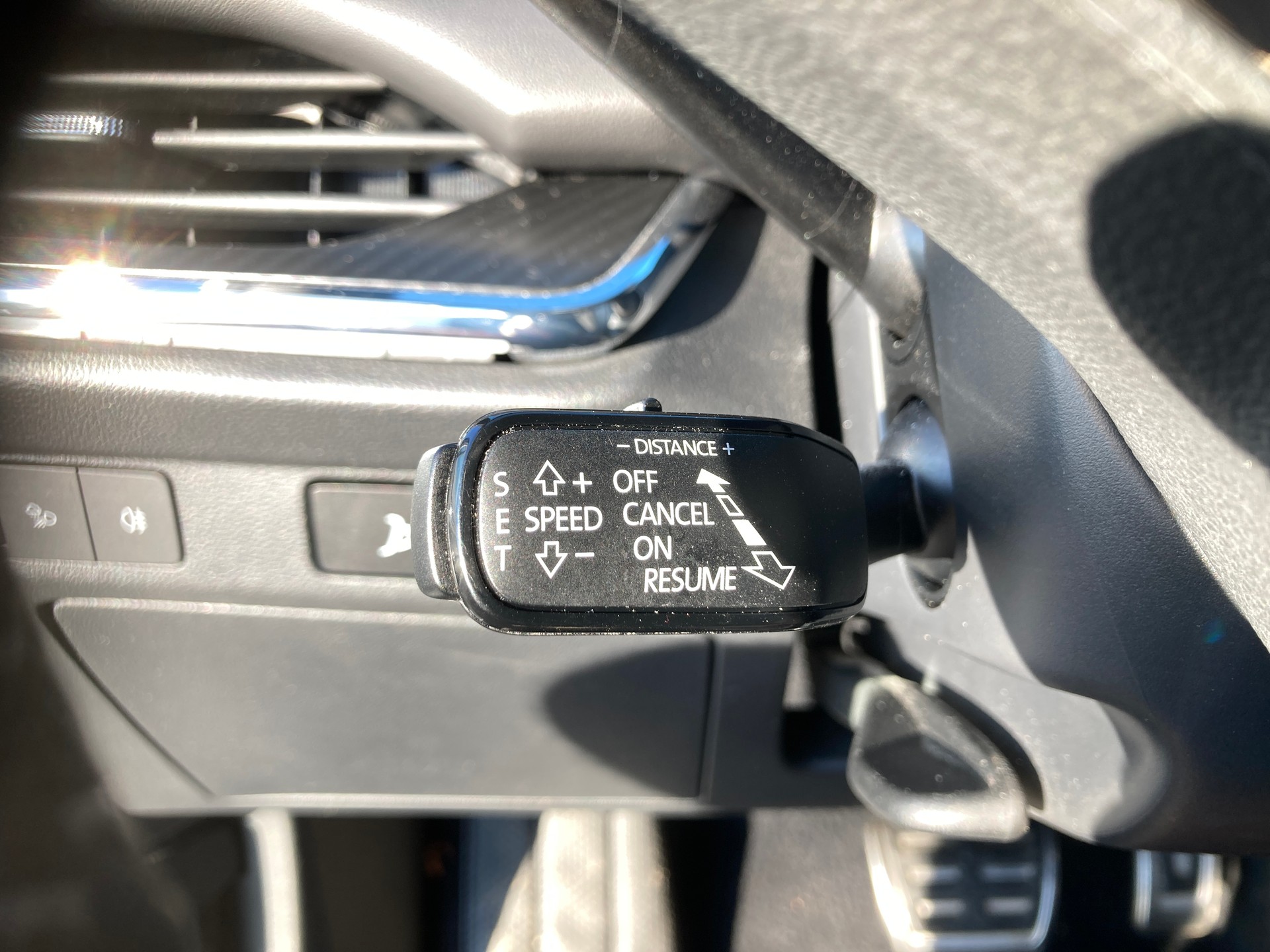SKODA Enyaq iV 80x SportLine mit Anhängerkupplung-image-11