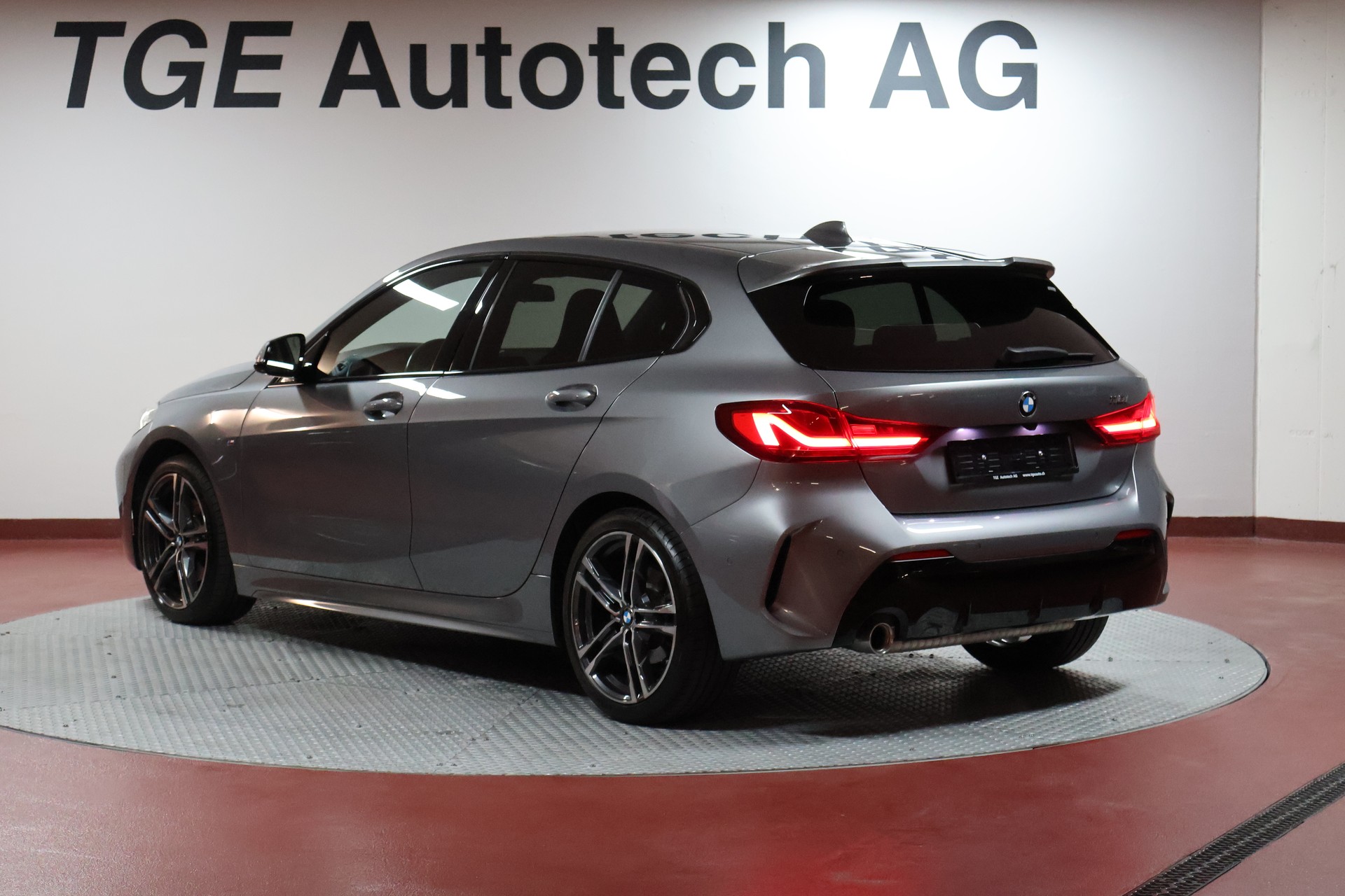 BMW 118i M Sport Steptronic-image-19