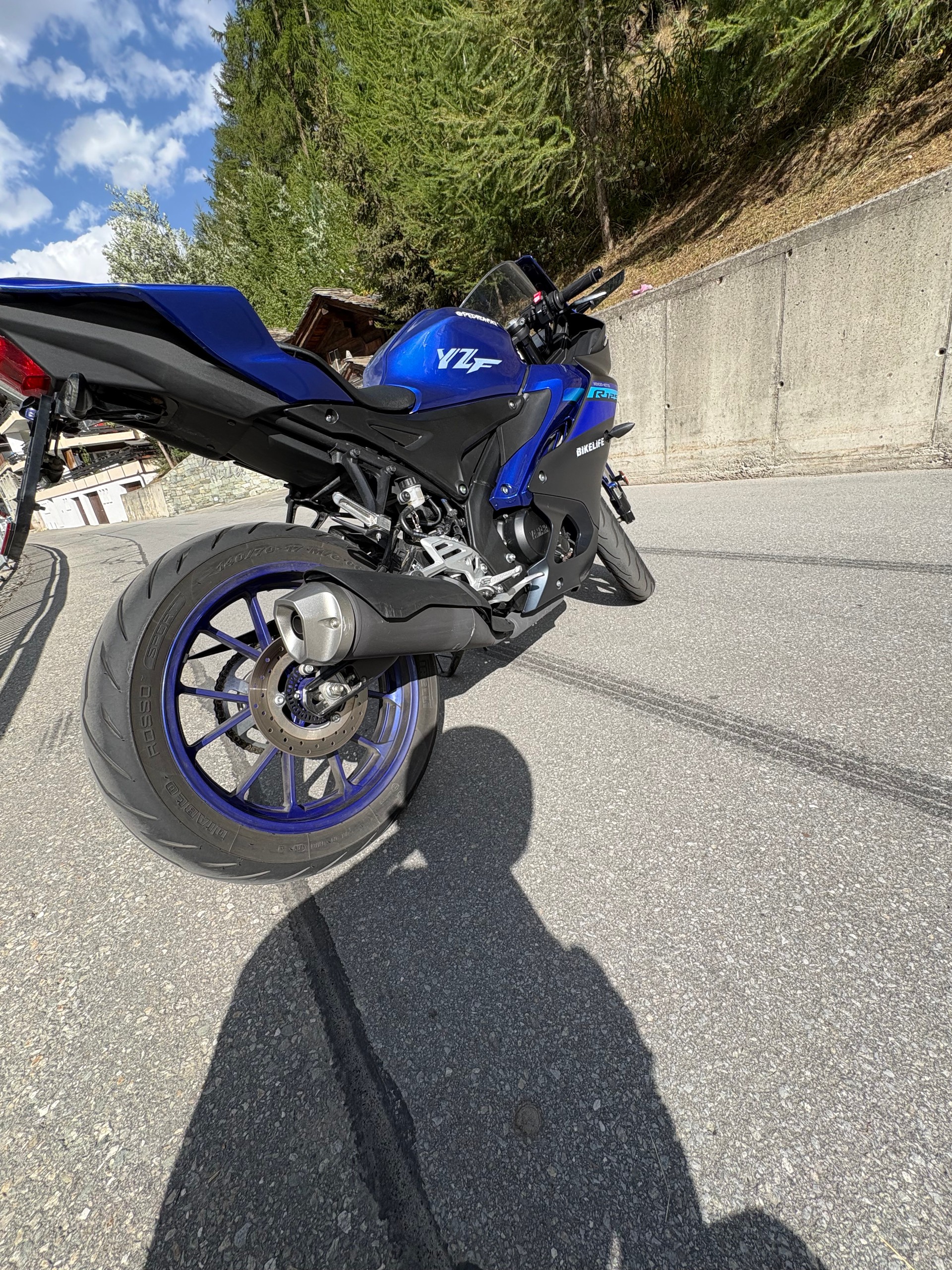 YAMAHA YZF-R 125 ABS-image-8
