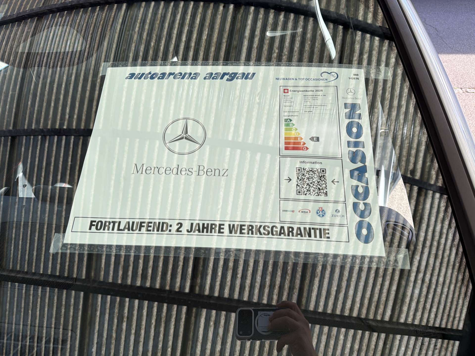 MERCEDES-BENZ A 180 AMG-Line DCT-Automat-showroom-element-3