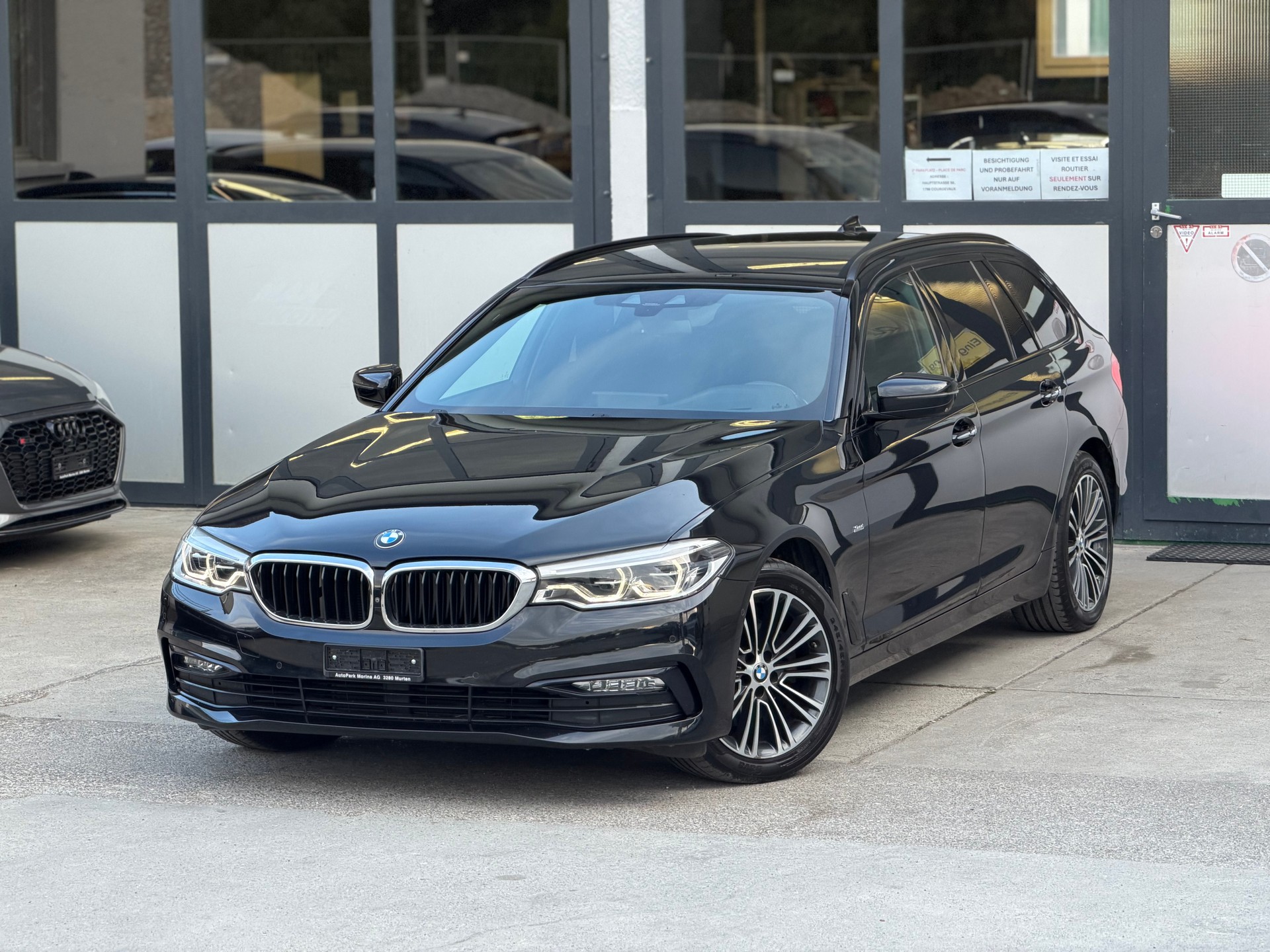 BMW 520d xDrive Touring Sport Line Steptronic