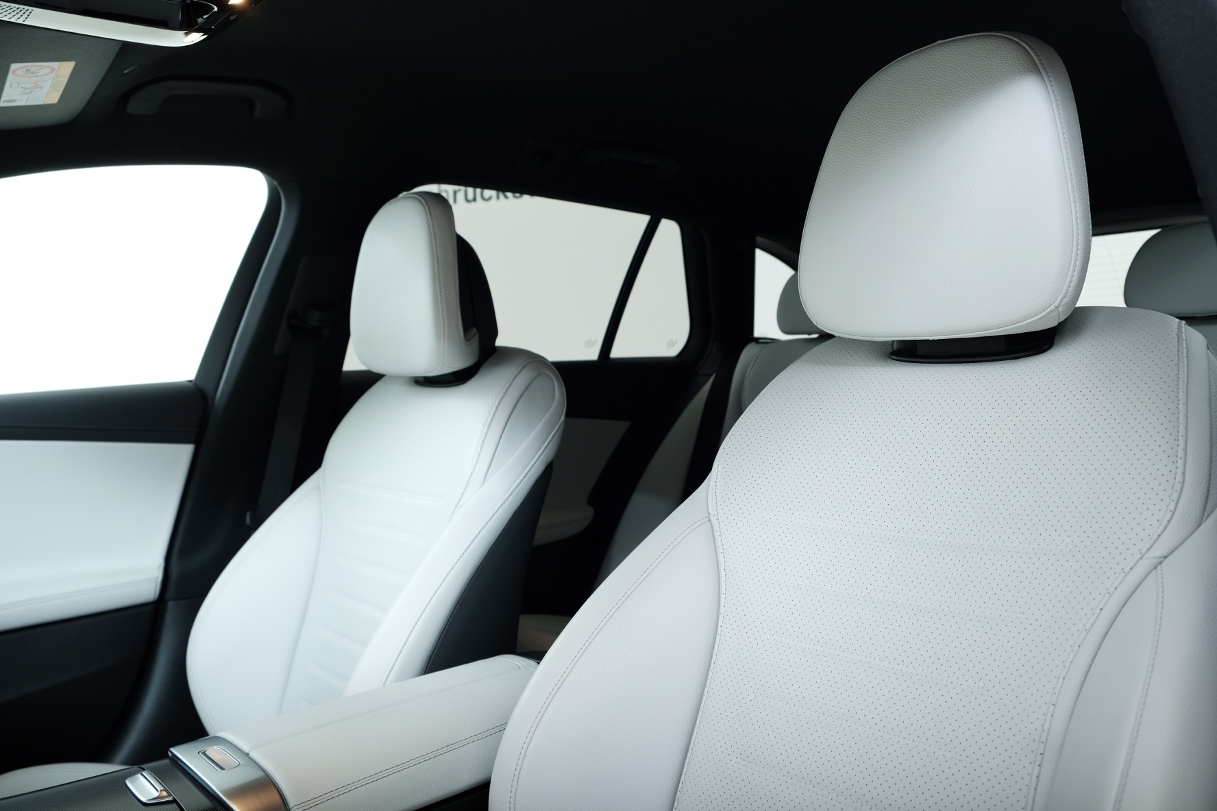 MERCEDES-BENZ C 220 d Swiss Star AMG Line 4matic T-Modell S206-image-10