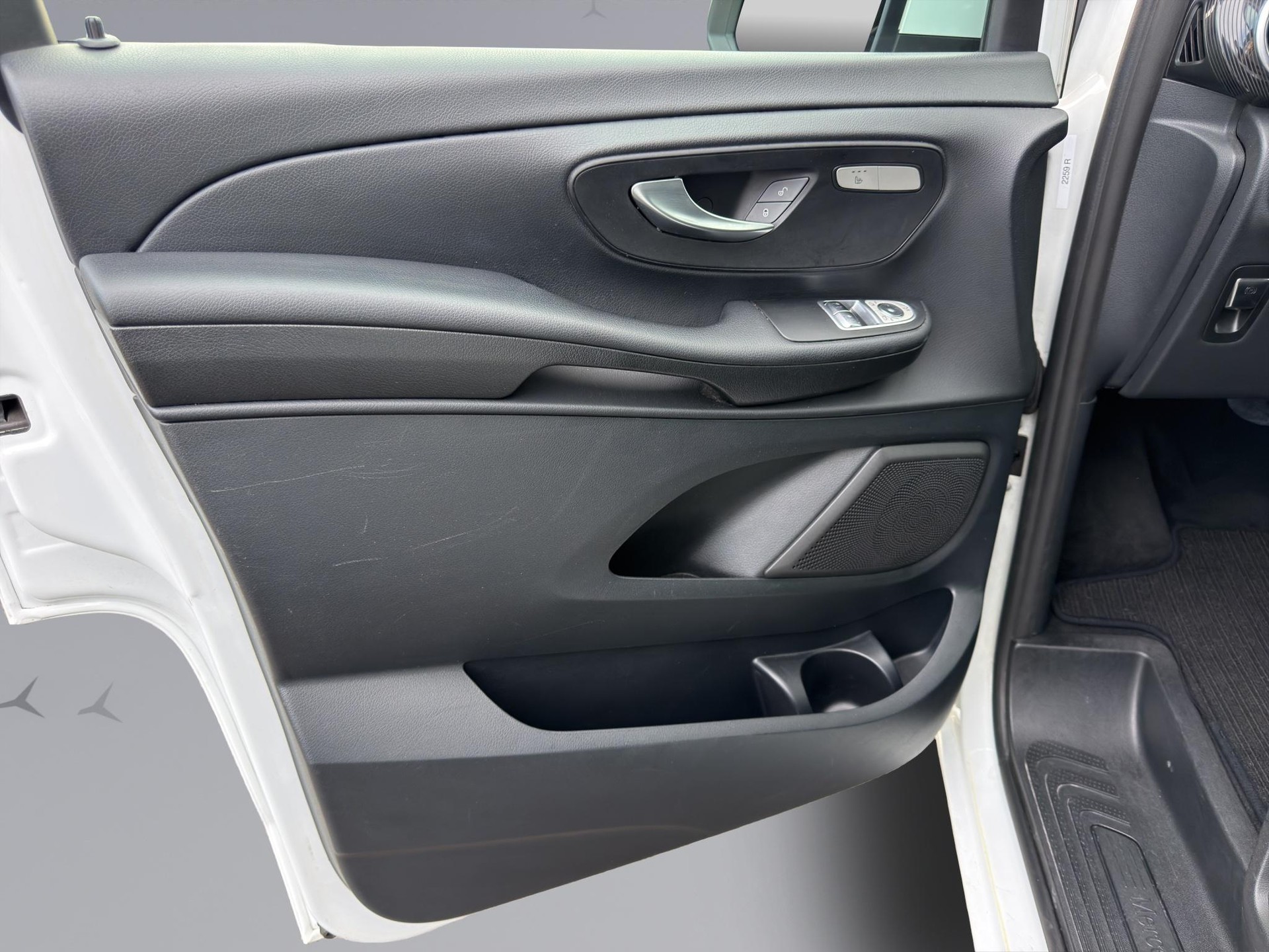 MERCEDES-BENZ V-Klasse V447 Van V 250 d BlueTec lang 4matic-image-14