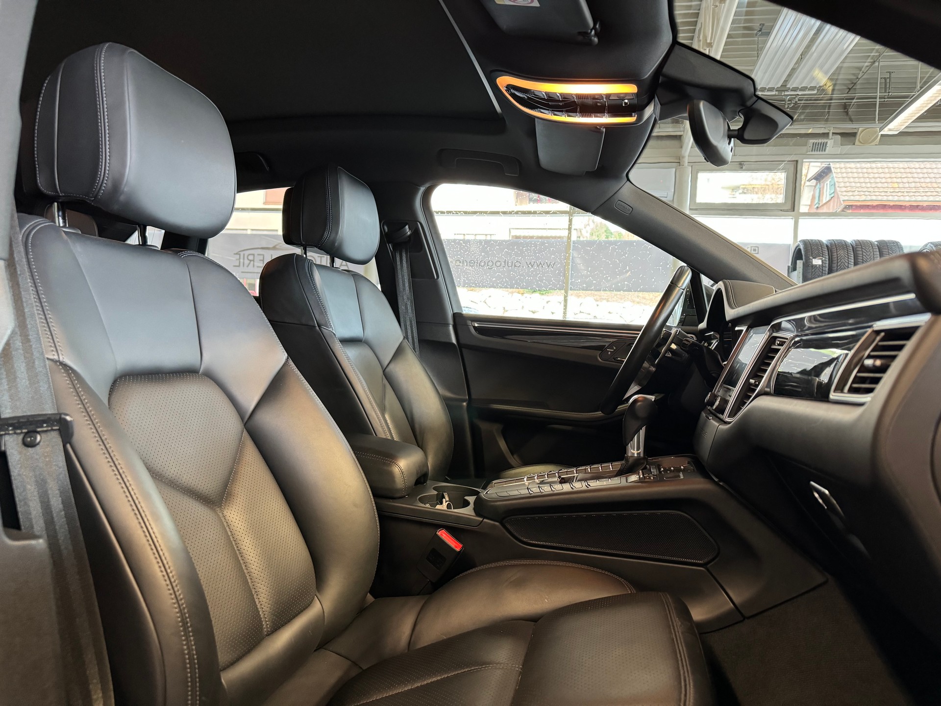 PORSCHE Macan S PDK | CH Swiss Package | Luftfederung | 21" | PDLS+ | PANORAMA | Memory | DAB+ |-image-22