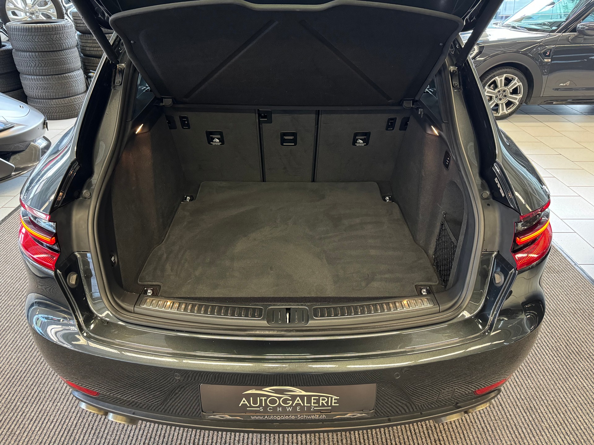 PORSCHE Macan S PDK | CH Swiss Package | Luftfederung | 21" | PDLS+ | PANORAMA | Memory | DAB+ |-image-18