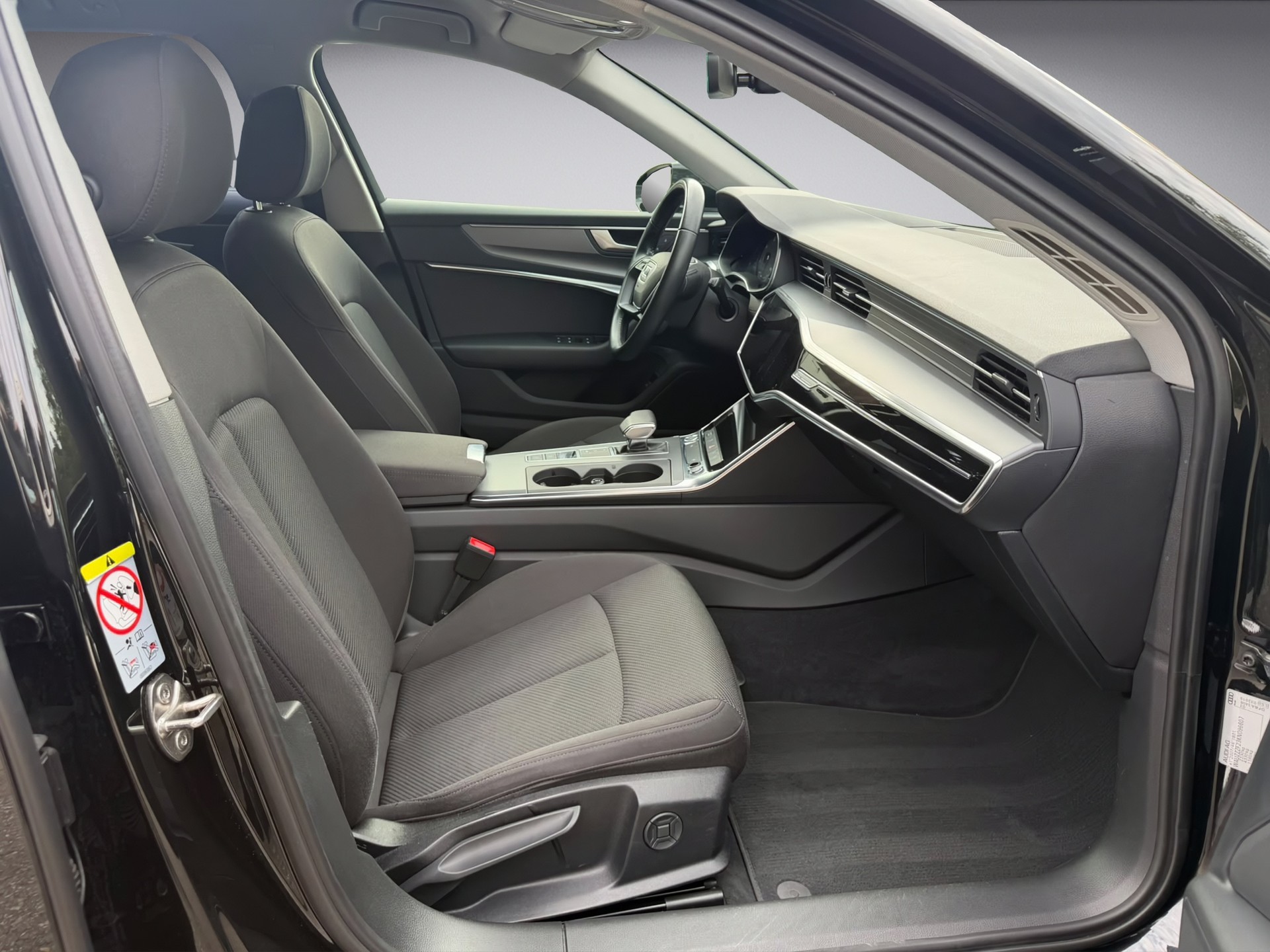 AUDI A6 Avant 40 TDI Sport S-tronic-image-13