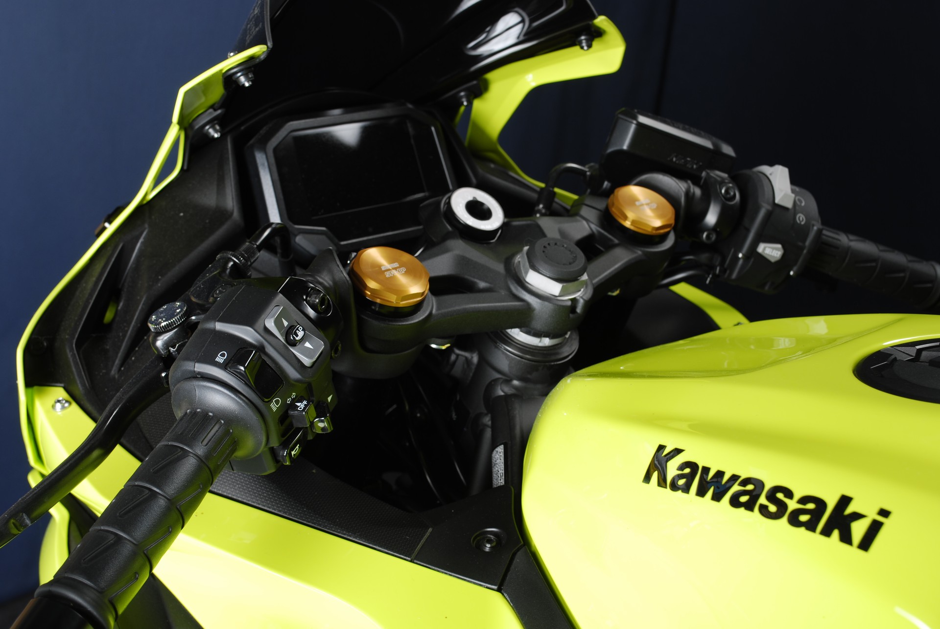 KAWASAKI Ninja ZX-4RR MY27-image-15