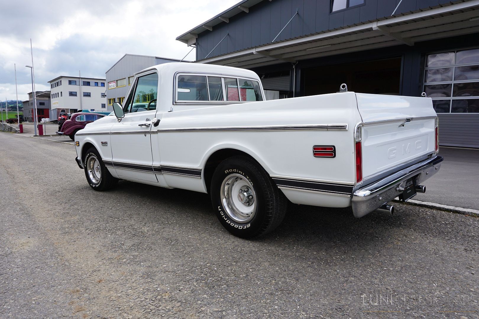 GMC C1500 Big Block-showroom-element-2