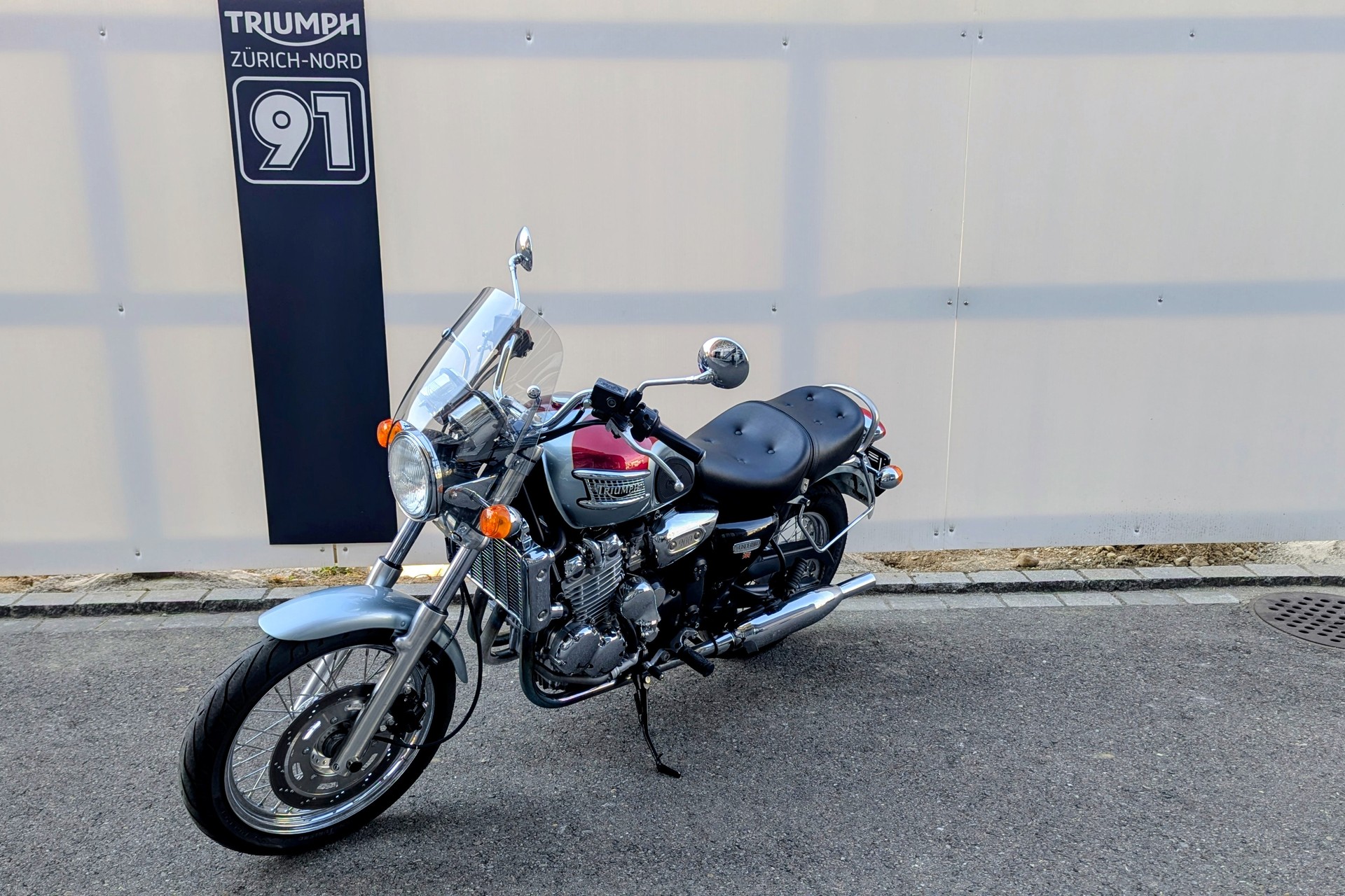 TRIUMPH Thunderbird 900-image-2