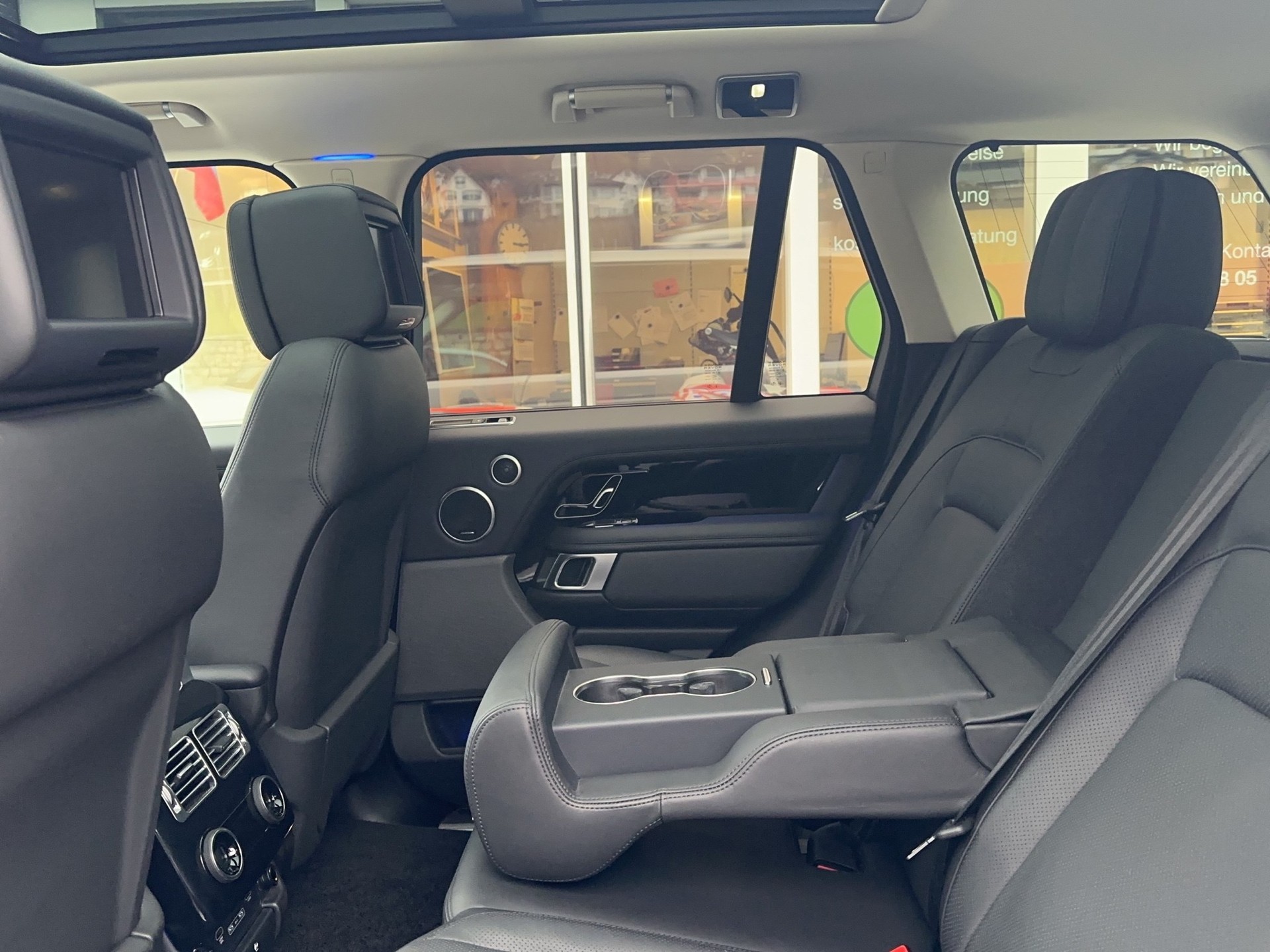 LAND ROVER Range Rover 4.4 SDV8 Autobiography Automatic-image-15