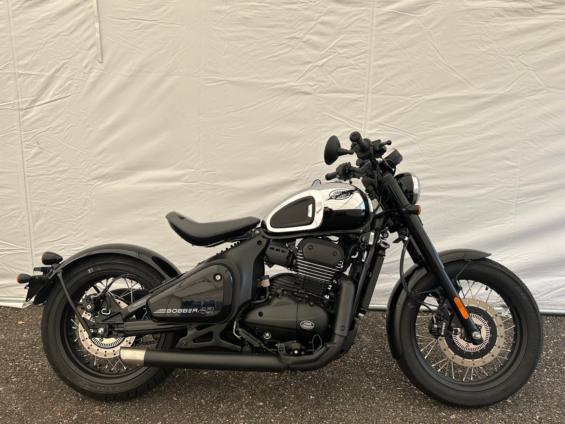 JAWA Bobber 42