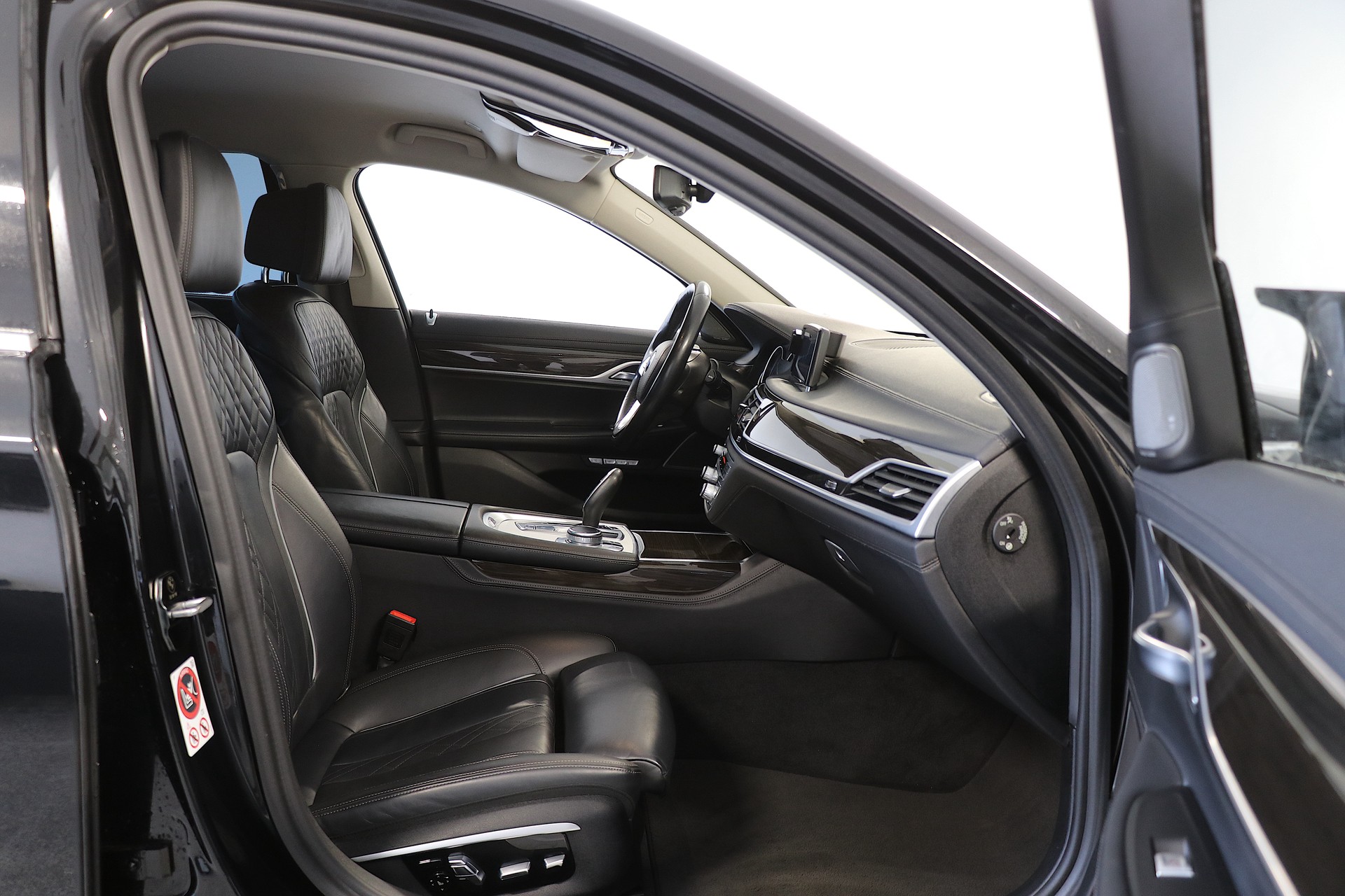 BMW 730d xDrive Steptronic-image-11