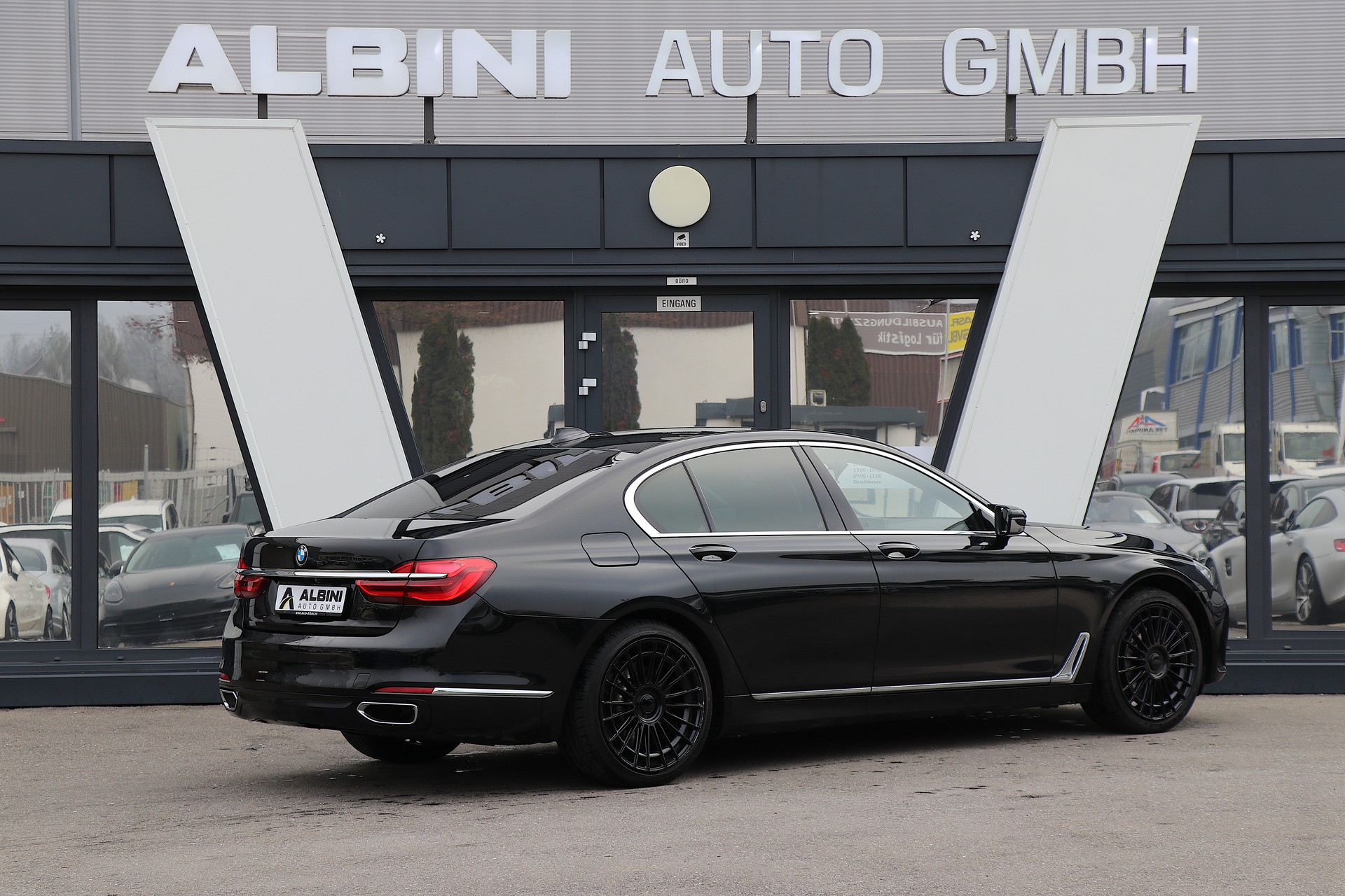 BMW 730d xDrive Steptronic-showroom-element-2