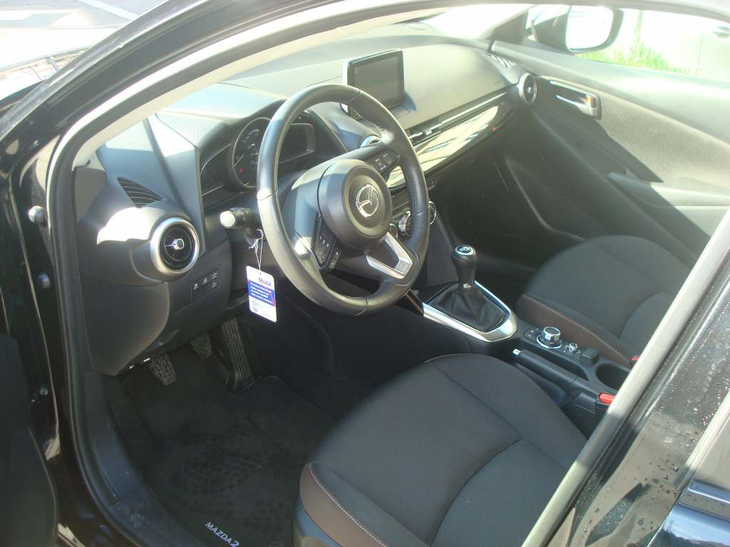 MAZDA 2 1.5 90 Kizoku-showroom-element-3