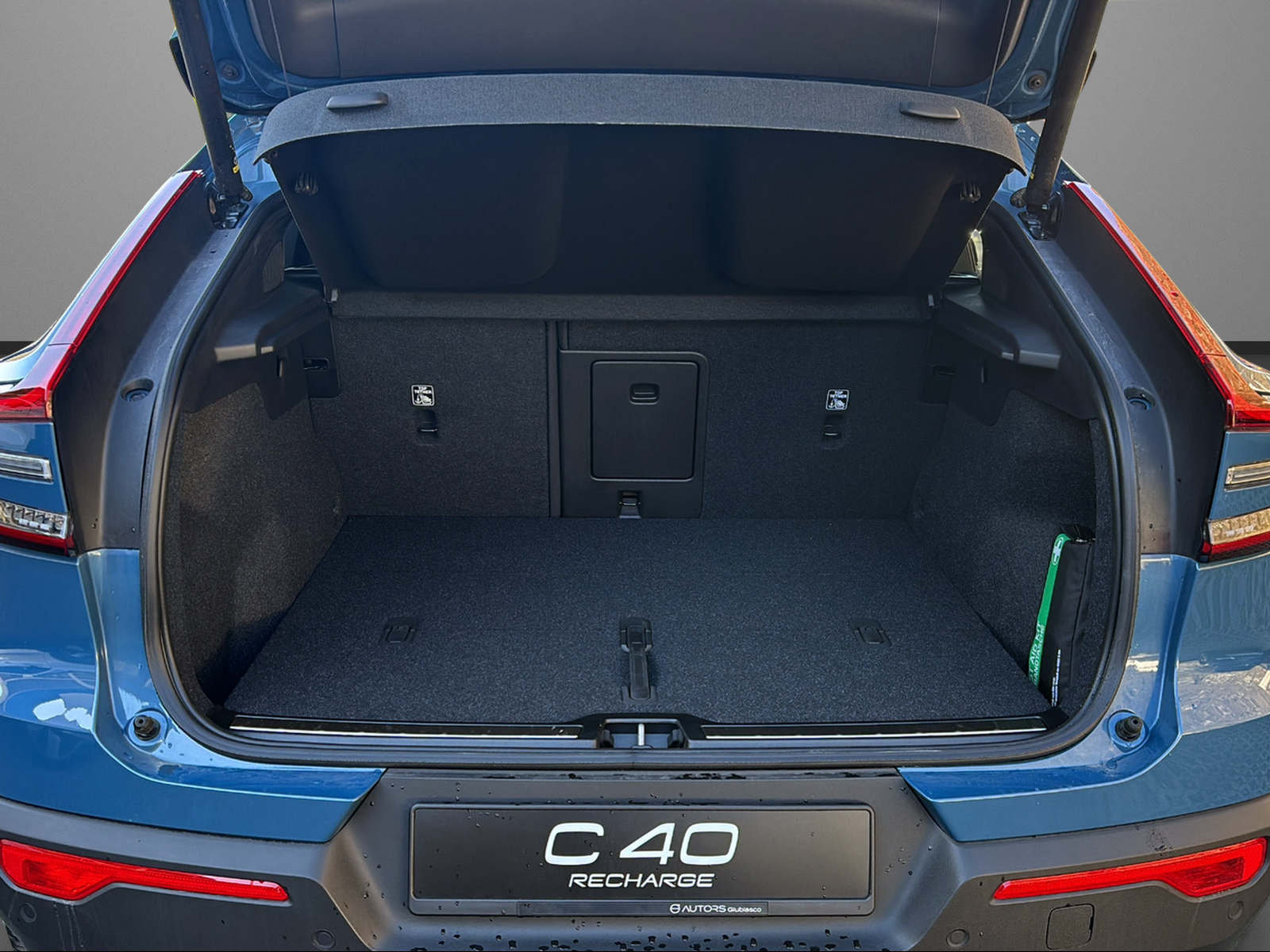 VOLVO C40 Recharge E80 82kWh Pure Electric Plus-image-5