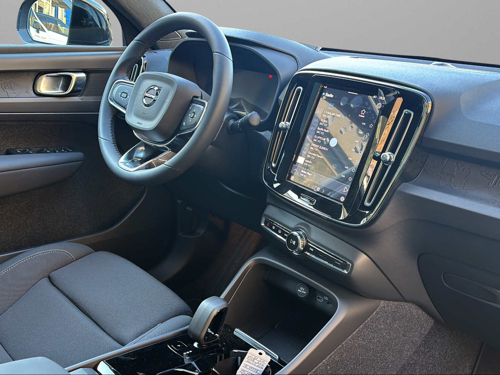 VOLVO C40 Recharge E80 82kWh Pure Electric Plus-image-9