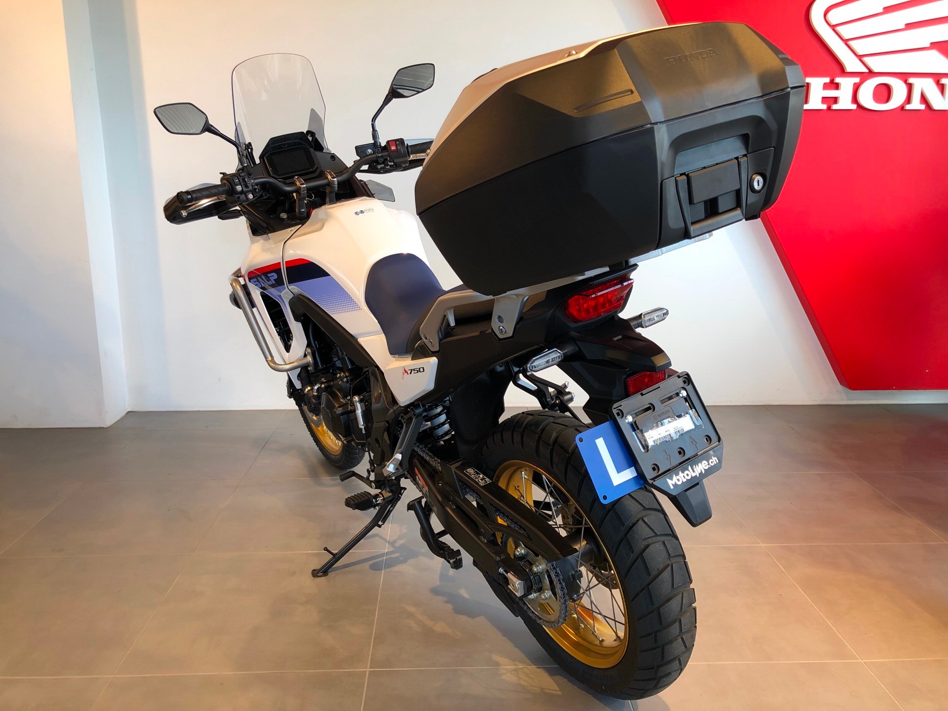 HONDA XL 750 Transalp-image-12