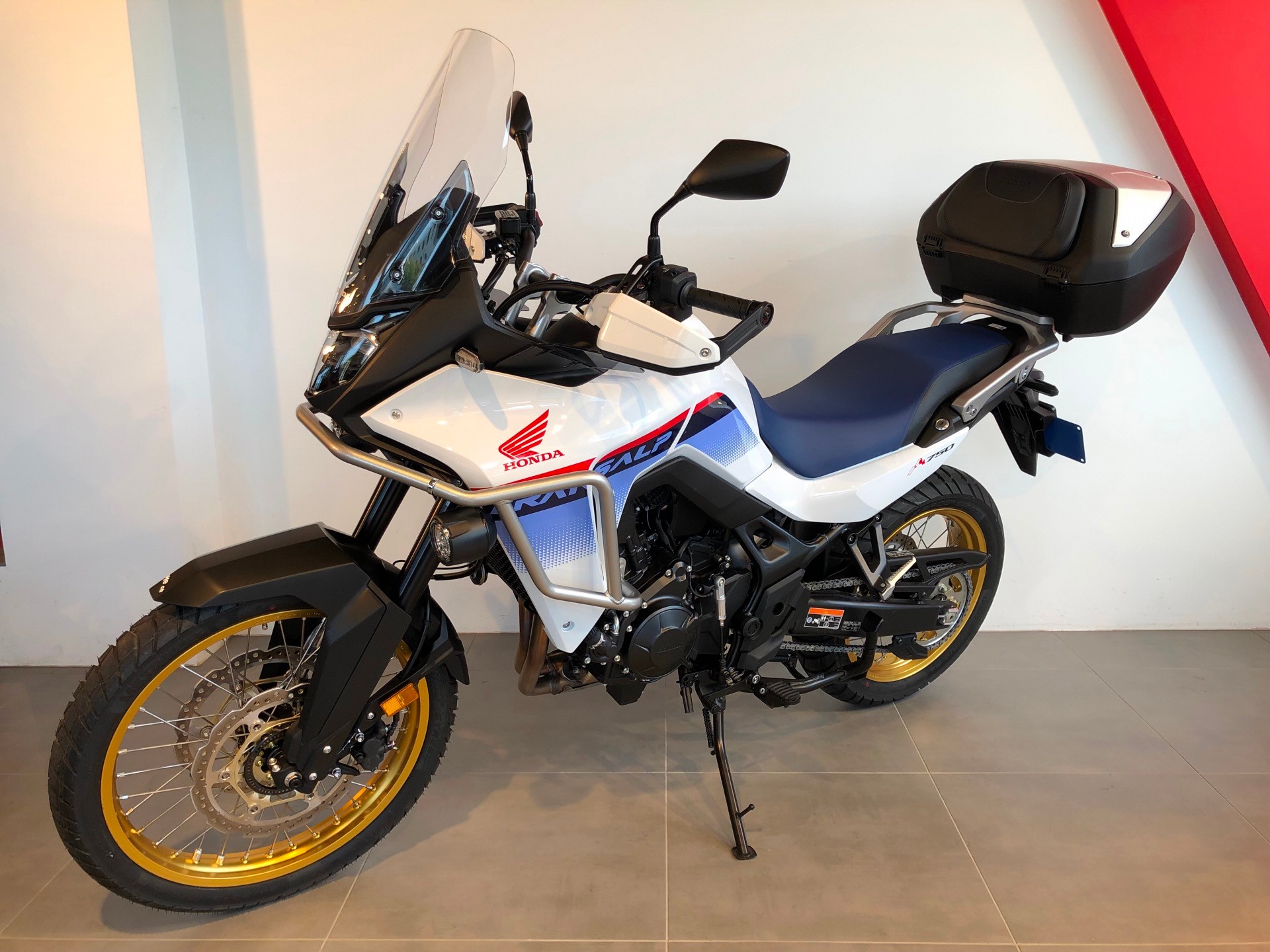 HONDA XL 750 Transalp-image-8