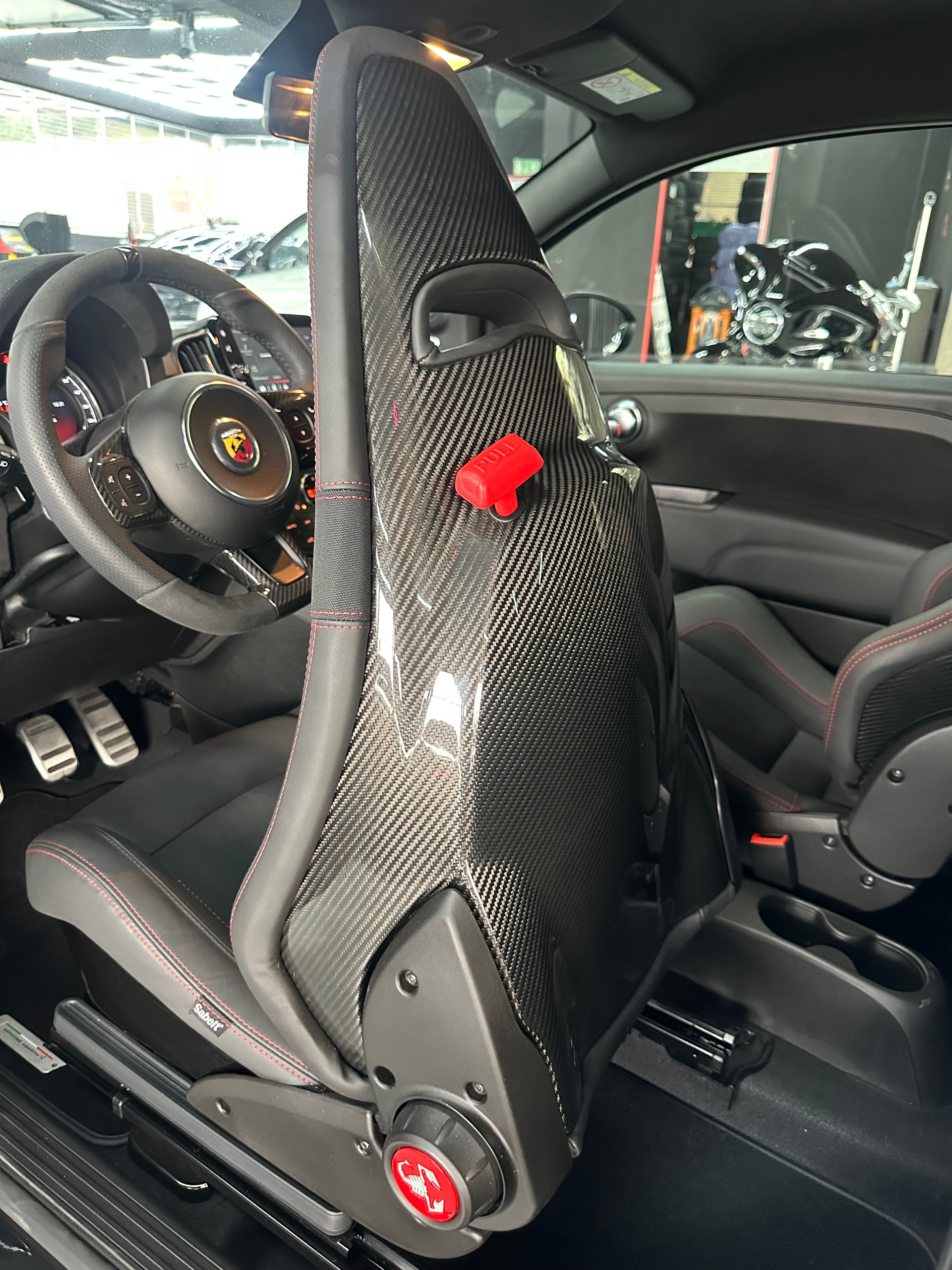 FIAT 695 1.4 16V Turbo Abarth Competizione-image-4