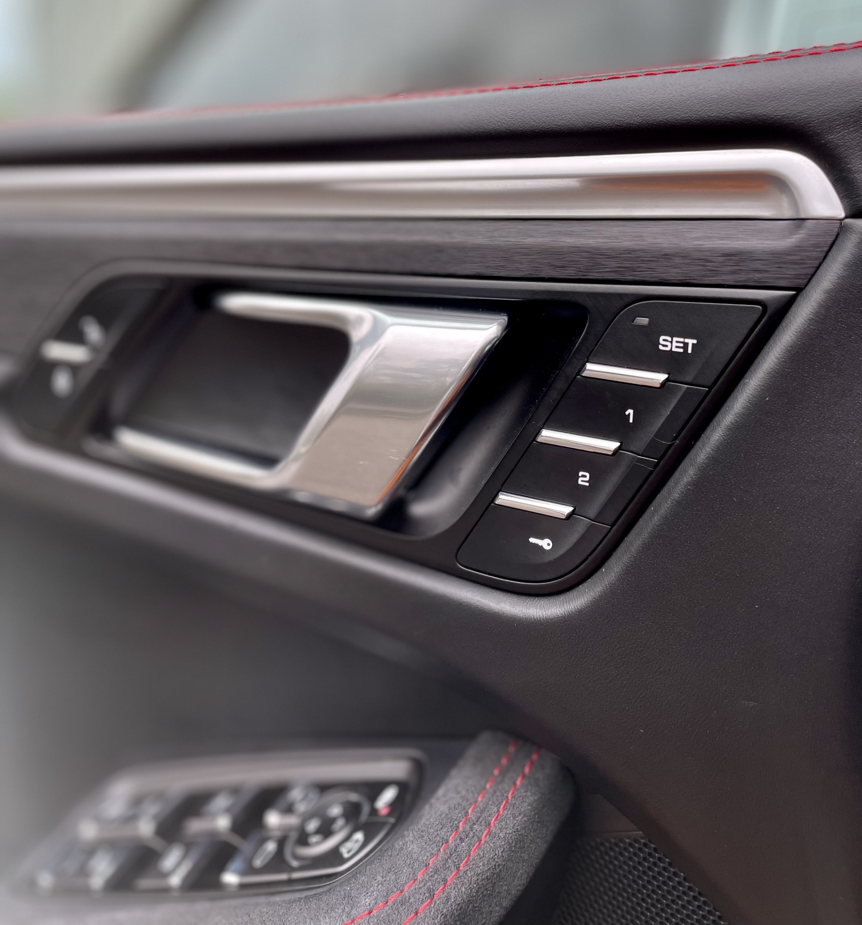 PORSCHE Macan GTS PDK-image-8