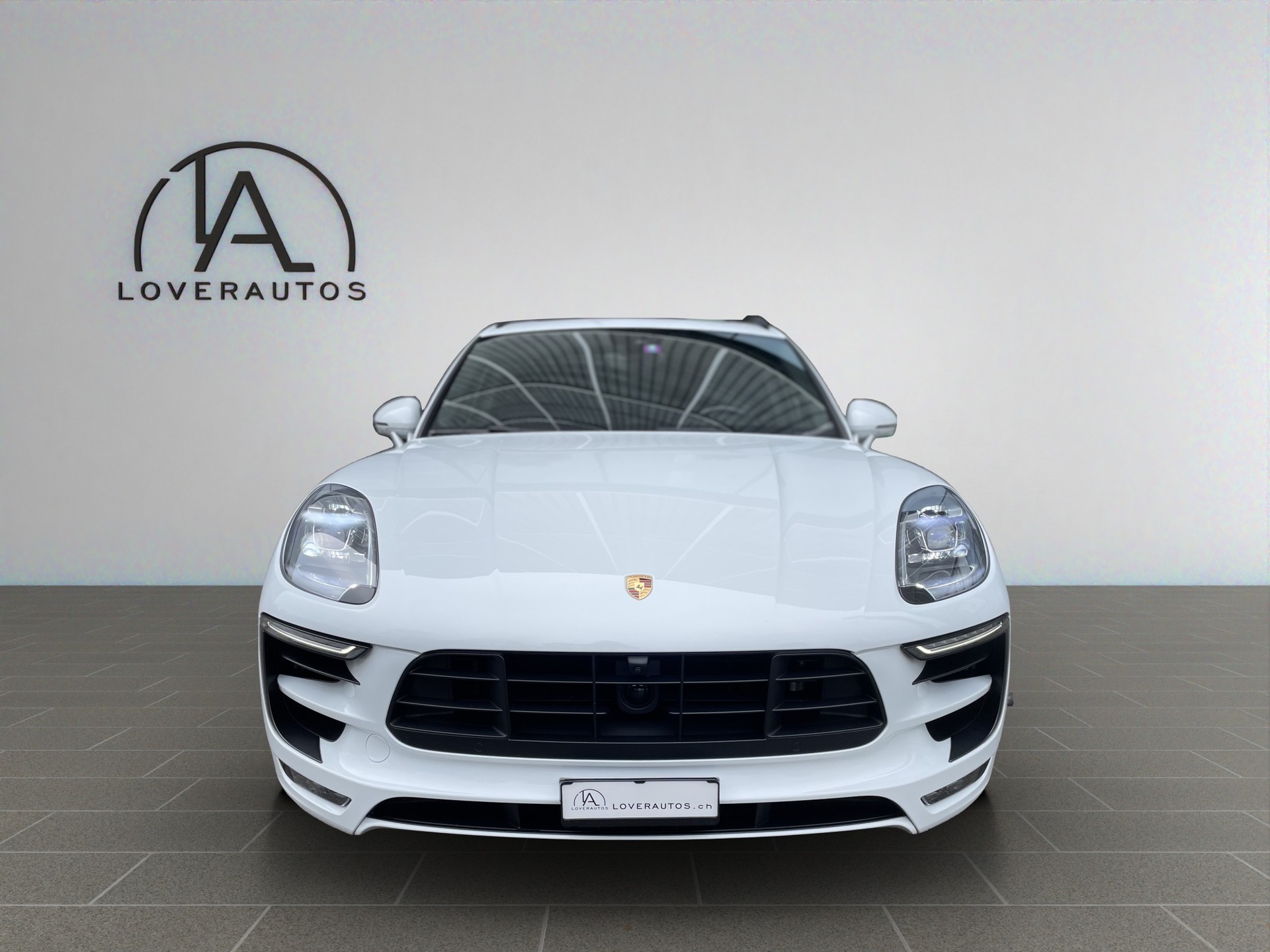 PORSCHE Macan GTS PDK-image-1