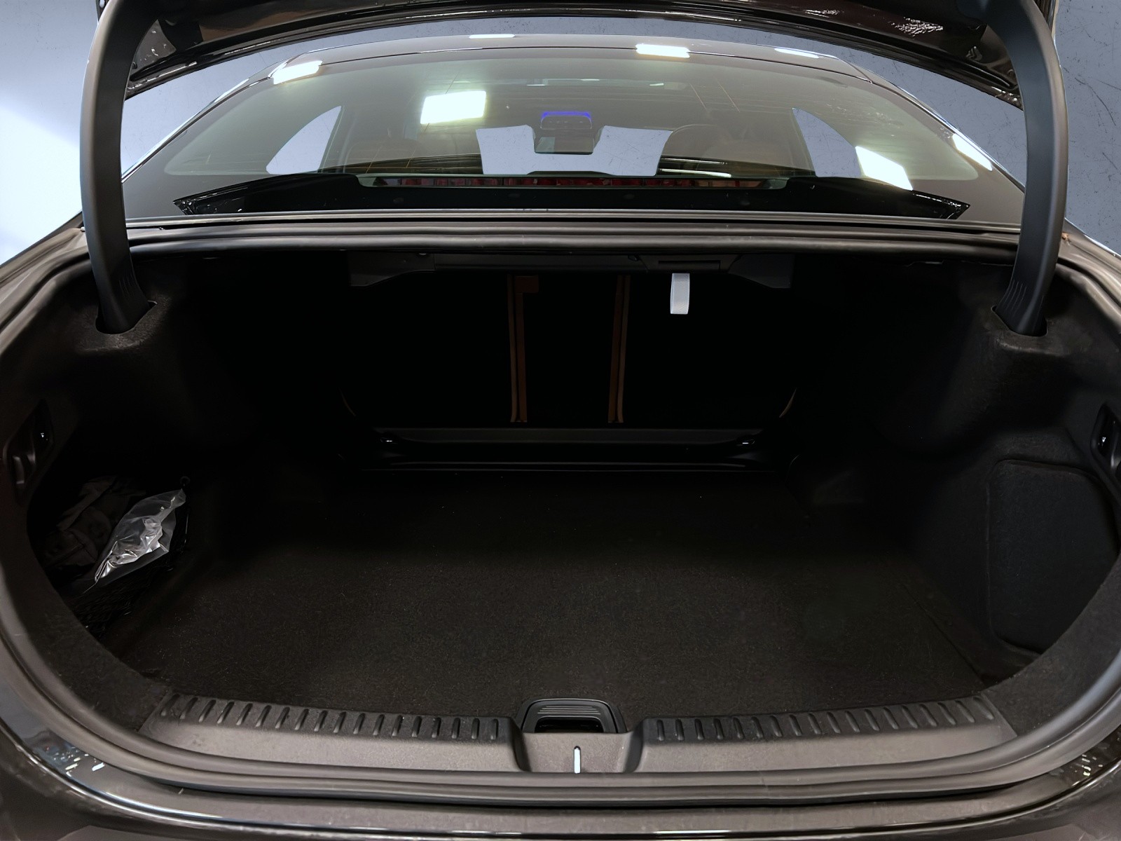 MERCEDES-BENZ E 450 d 4Matic 9G-Tronic-image-16