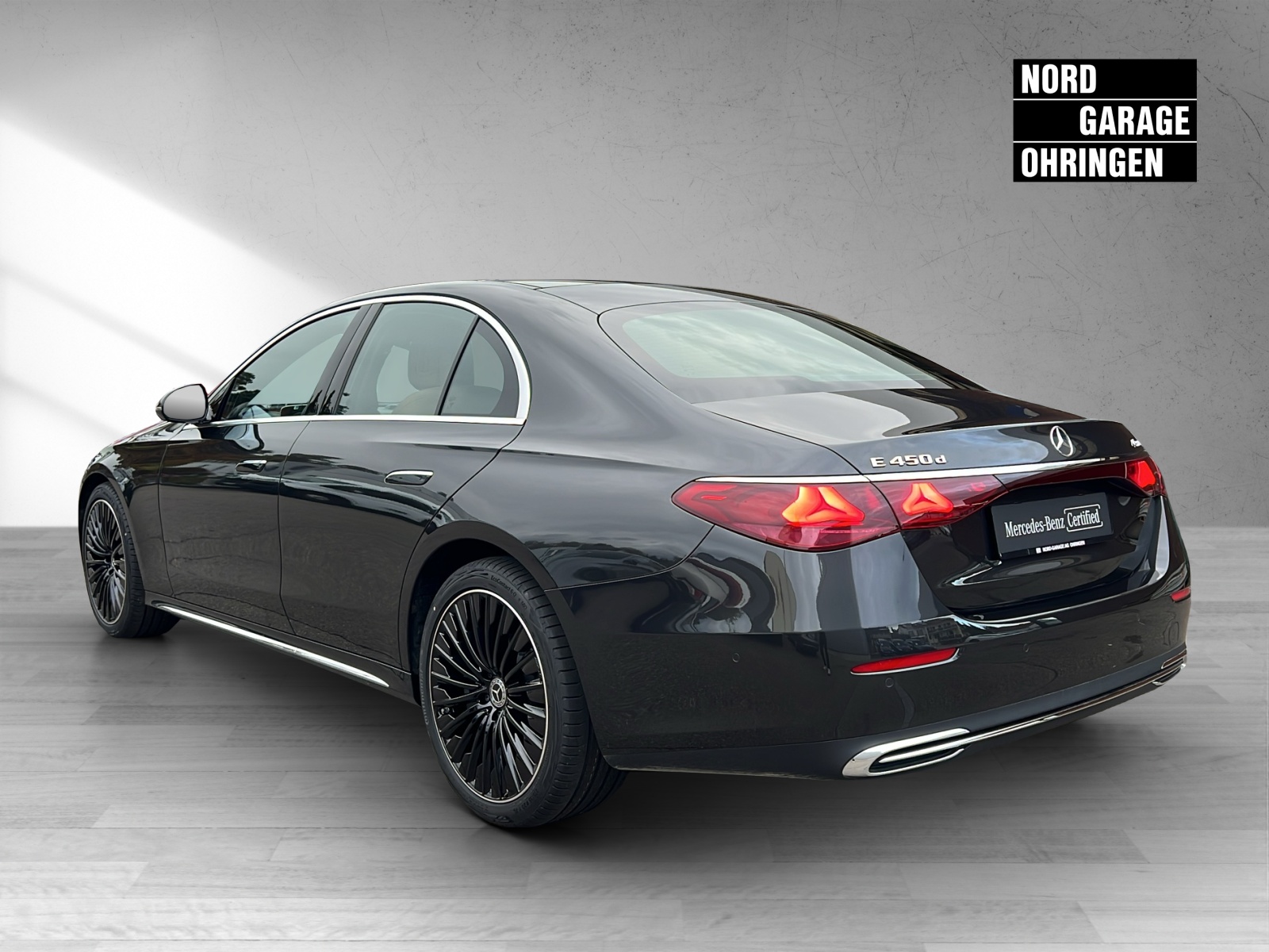MERCEDES-BENZ E 450 d 4Matic 9G-Tronic-showroom-element-2