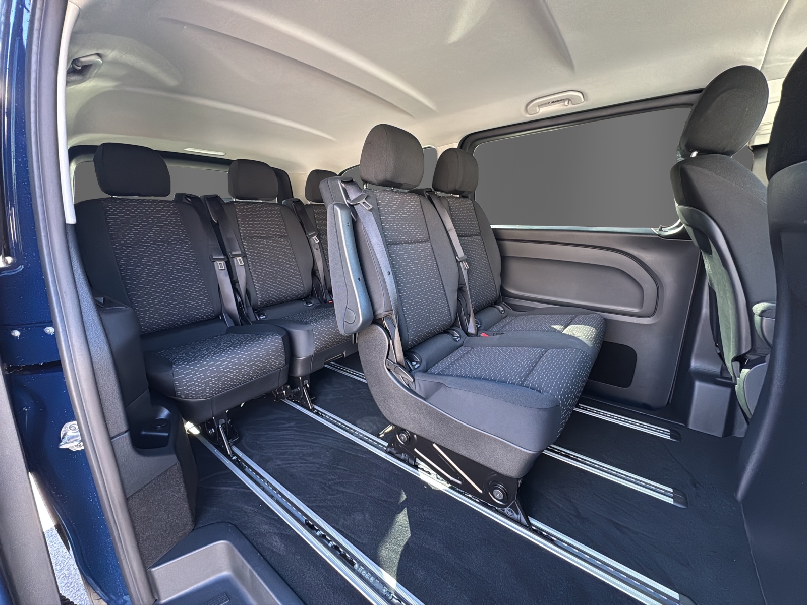 MERCEDES-BENZ Vito 116 CDI Lang Tourer 9G-Tronic 4M Select-image-18