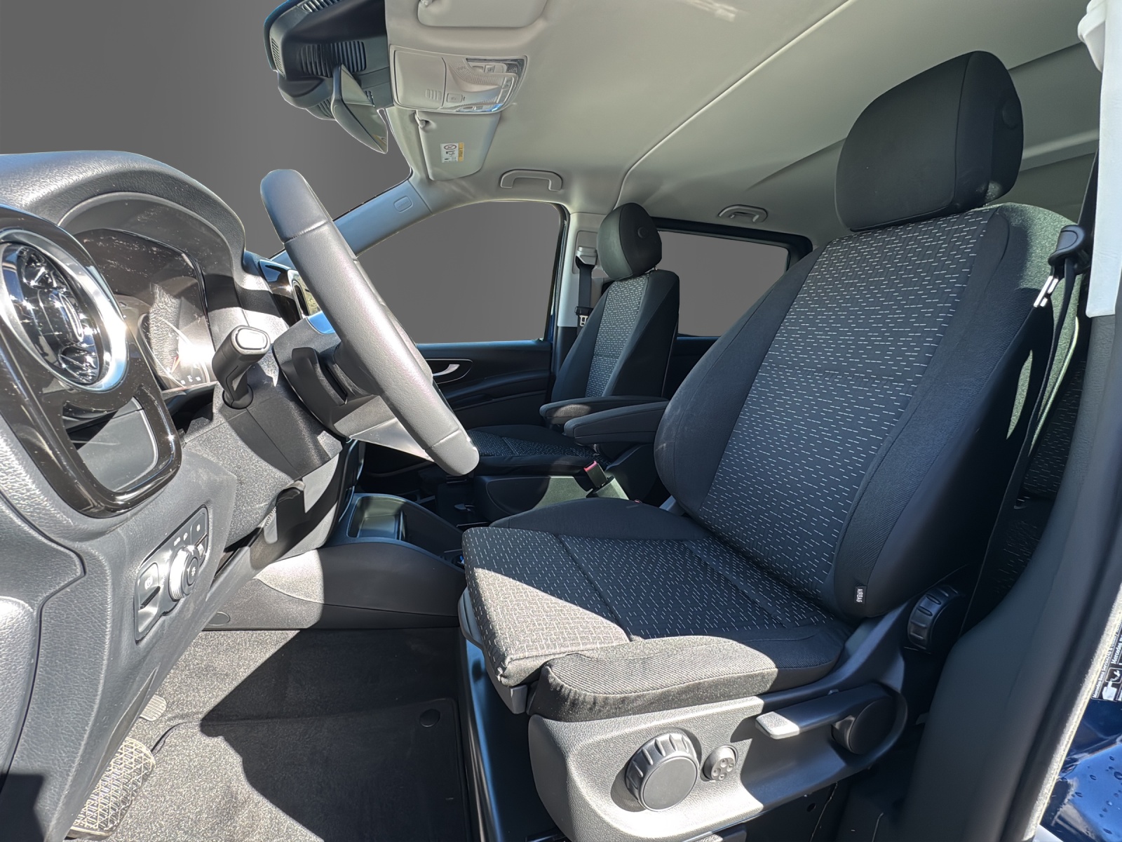 MERCEDES-BENZ Vito 116 CDI Lang Tourer 9G-Tronic 4M Select-image-8