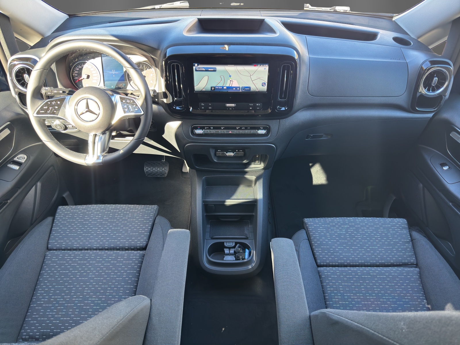 MERCEDES-BENZ Vito 116 CDI Lang Tourer 9G-Tronic 4M Select-image-13