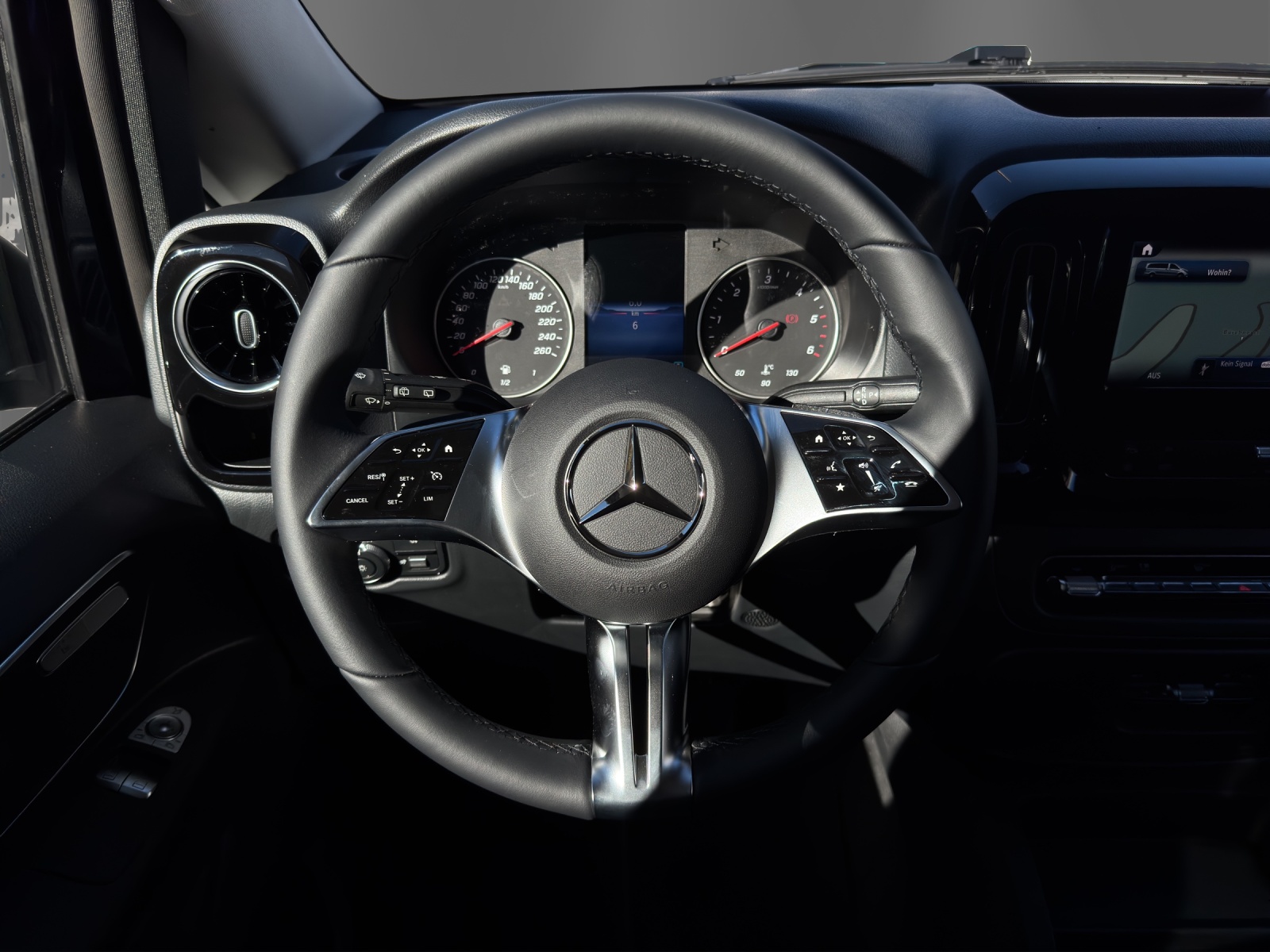 MERCEDES-BENZ Vito 116 CDI Lang Tourer 9G-Tronic 4M Select-image-9