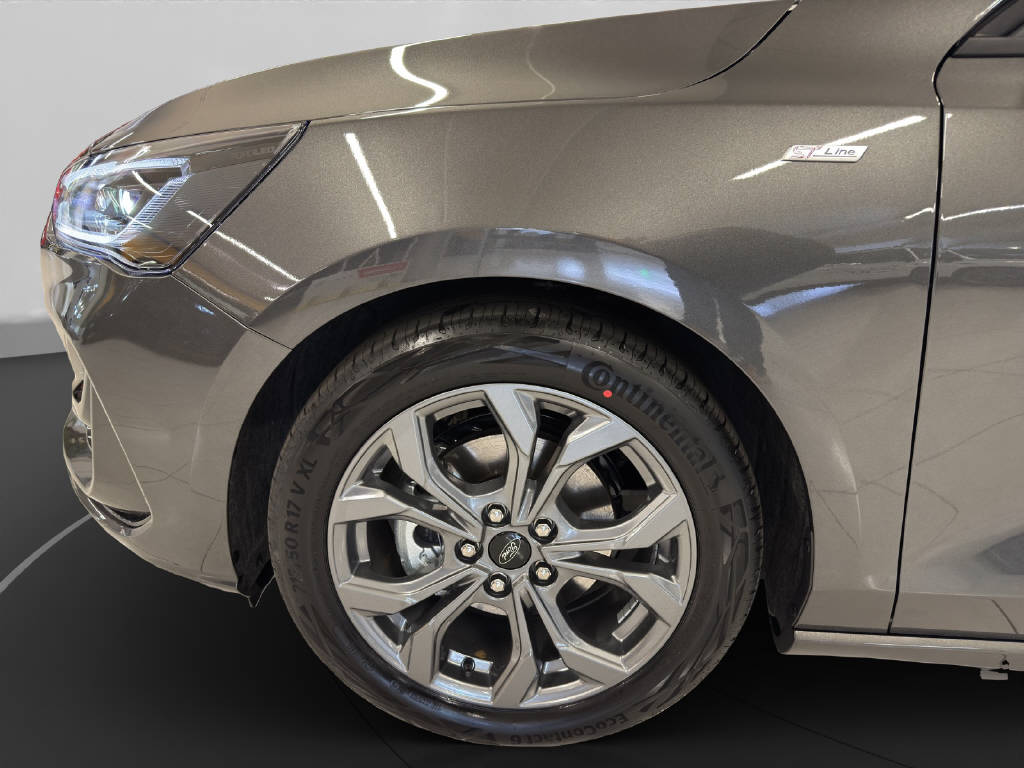 FORD Focus Kombi 1.0i EcoB Hybrid 155 ST-Line X-image-9