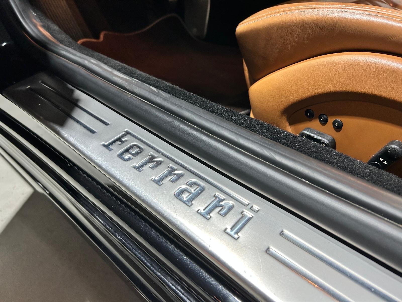 FERRARI California 4.3-image-17
