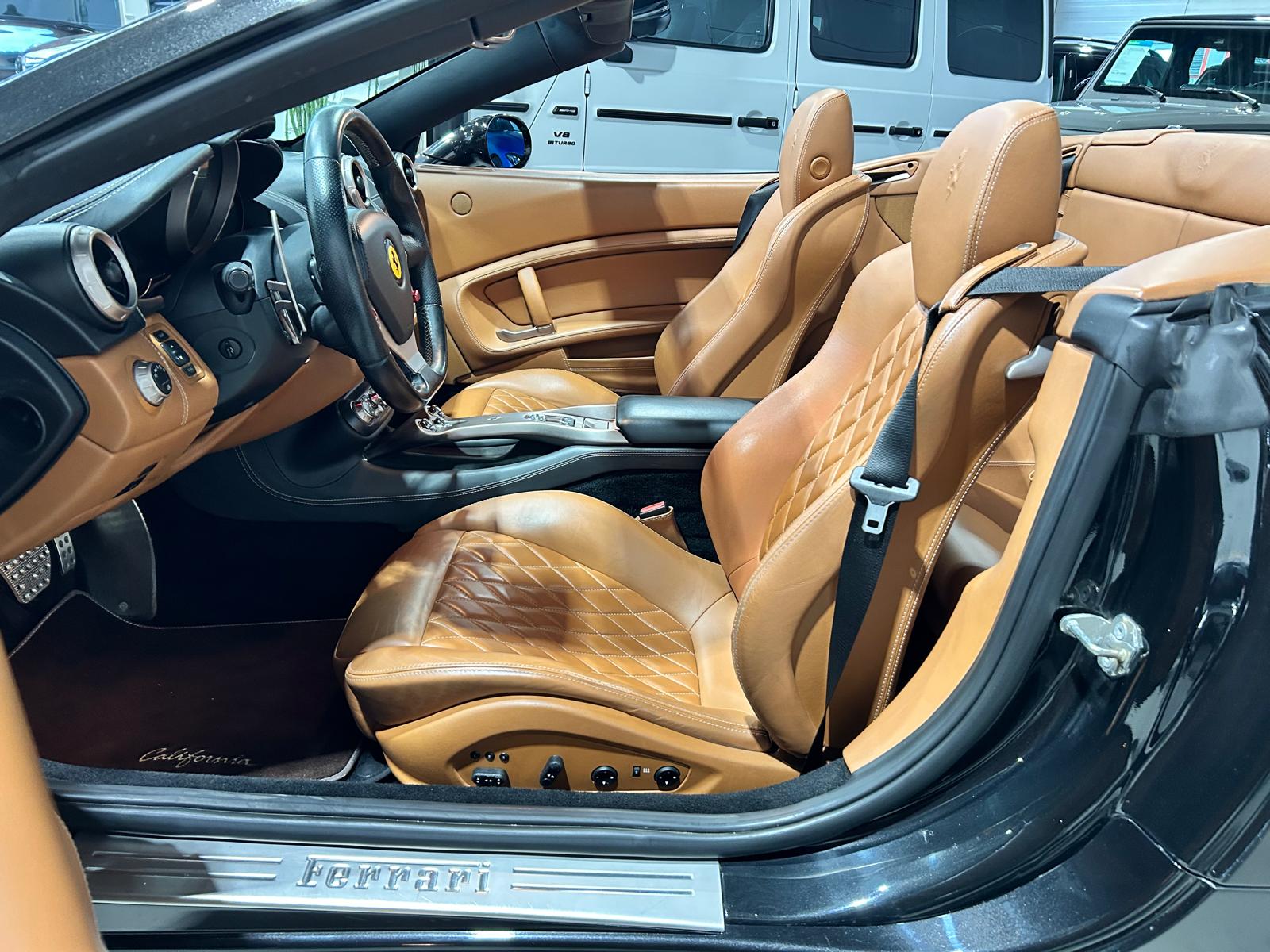 FERRARI California 4.3-image-7