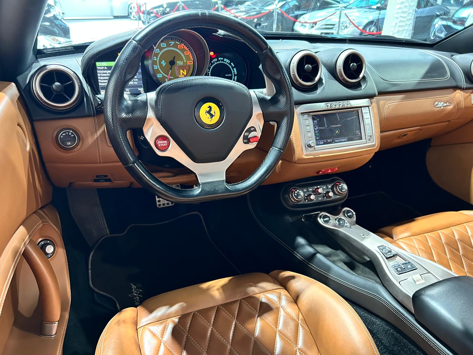 FERRARI California 4.3-image-11