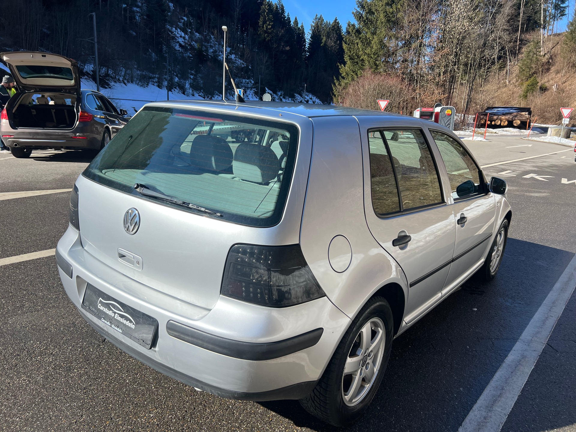 VW Golf 1.6 16V FSI Comfortline-image-4