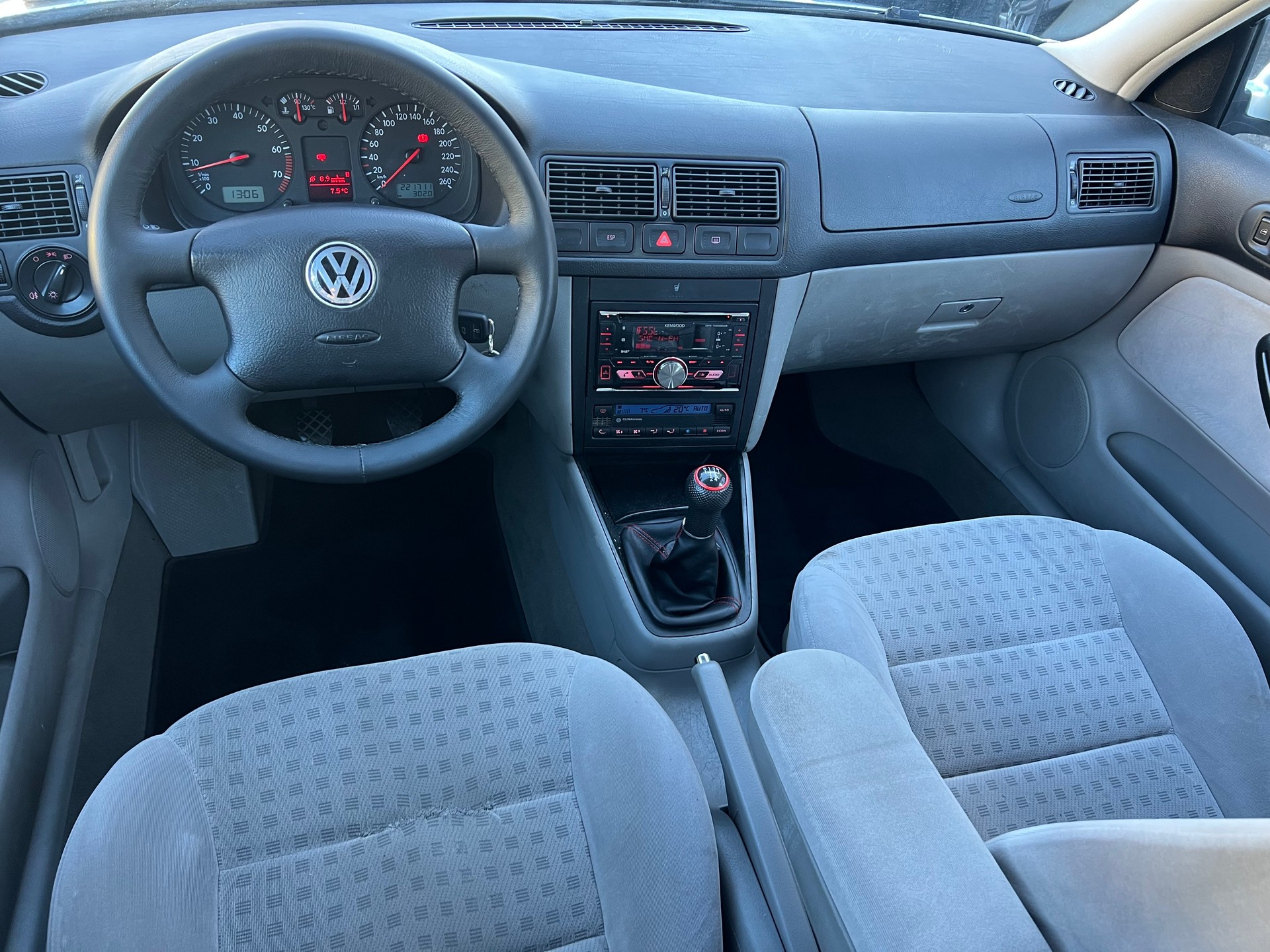 VW Golf 1.6 16V FSI Comfortline-image-7