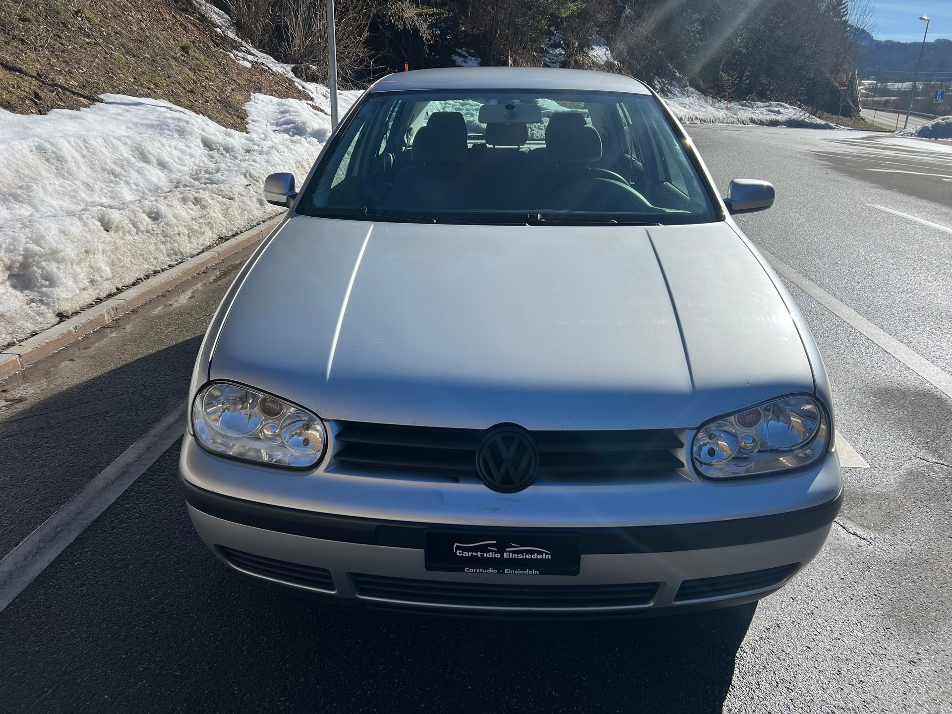 VW Golf 1.6 16V FSI Comfortline-image-1