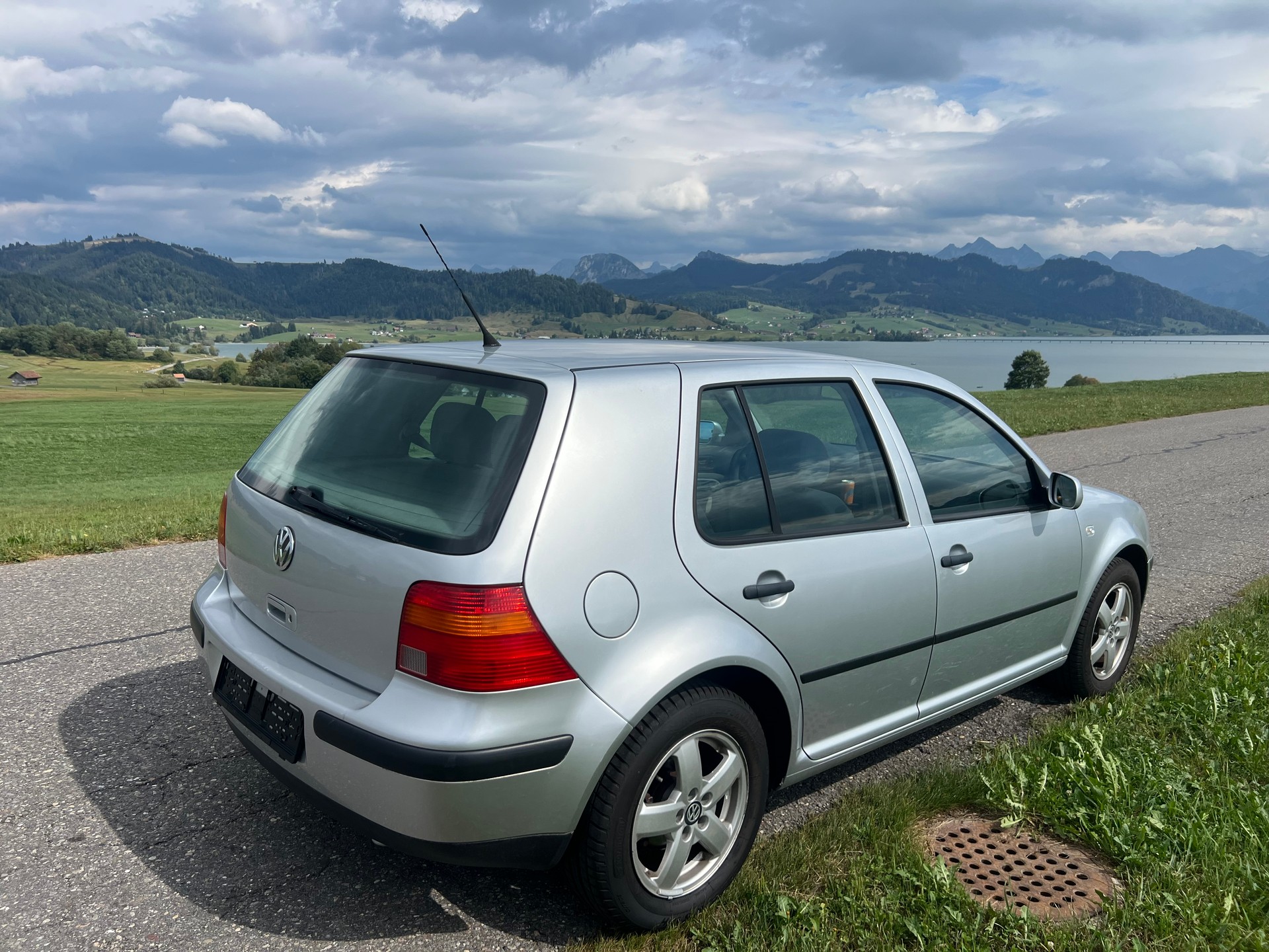 VW Golf 1.6 16V FSI Comfortline-image-4