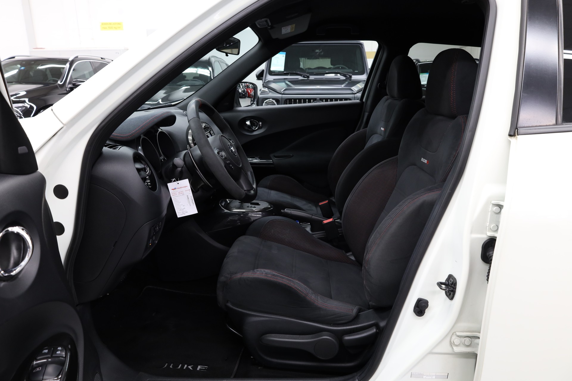 NISSAN Juke 1.6 DIG-T Nismo RS 4x4-image-12